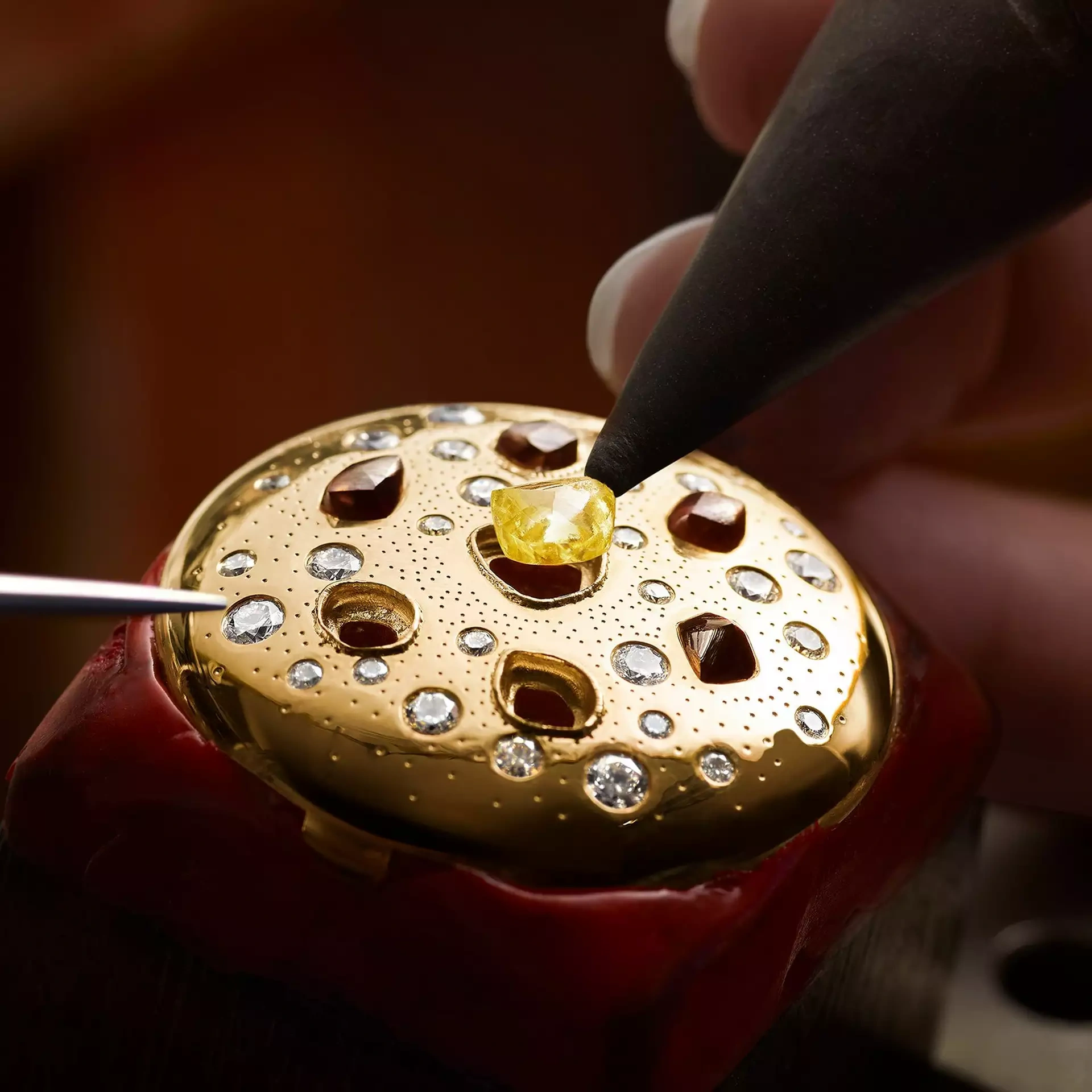 Close-up of De Beers diamonds highlighting exceptional fire and brilliance
