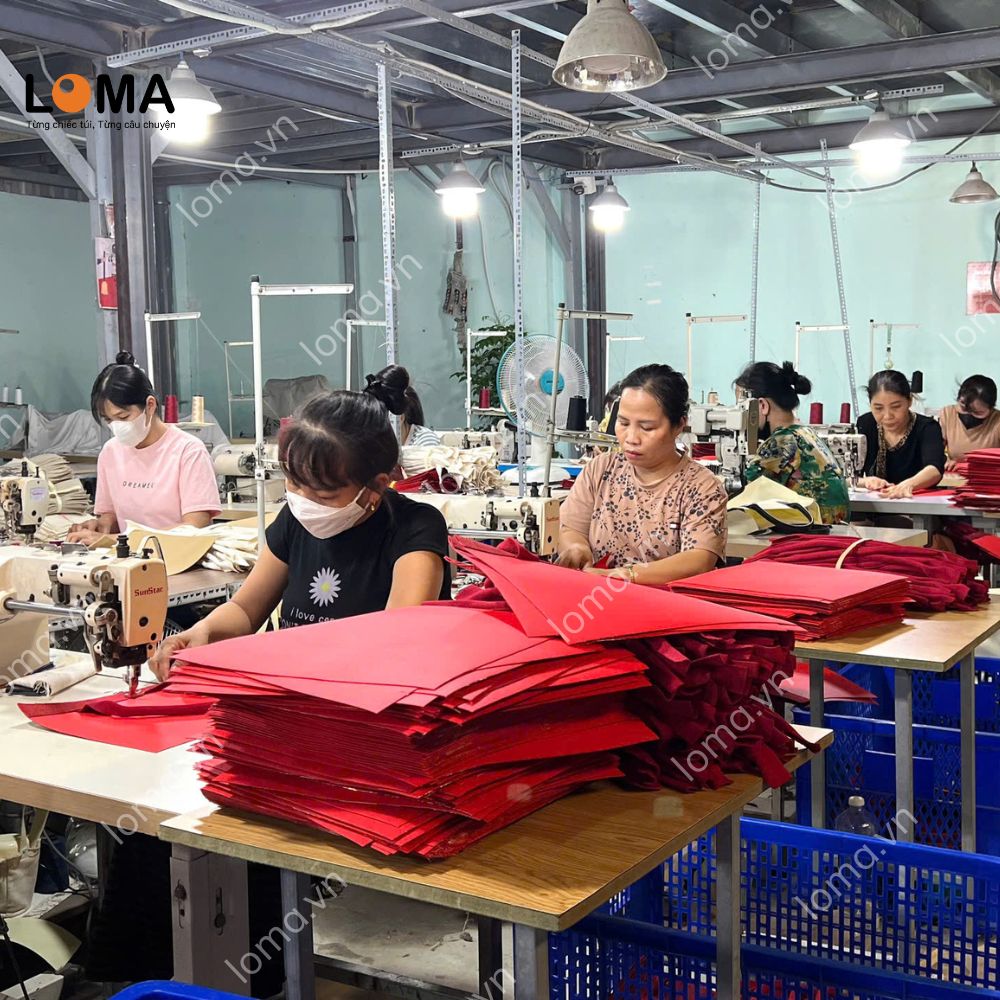 Công đoạn kiểm tra chất lượng túi