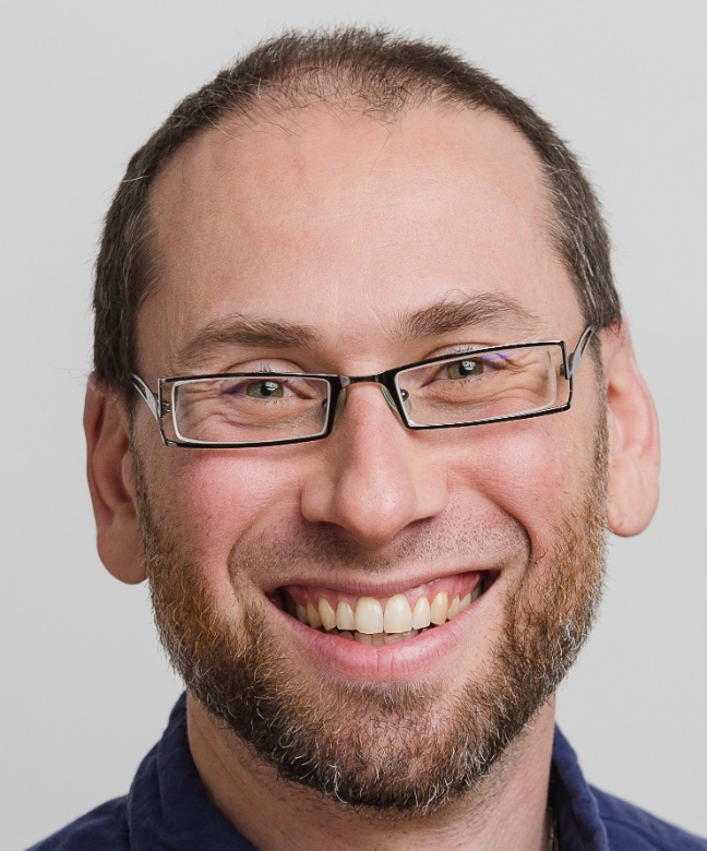 Evan H. Hirsch, MD, (also known as the EnergyMD) is a world-renowned Energy expert, best-selling author and professional speaker. 

He is the creator of the EnergyMD Method, the science-backed and clinically proven 4 step process to increase energy naturally. 

Through his best-selling book, podcast, and international online telehealth programs that can be accessed from everywhere, he has helped thousands of people around the world increase their energy and happiness. 

He has been featured on TV, podcasts, and summits, and when he’s not at the office, you can find him singing musicals, dancing hip-hop, and playing basketball with his family.

