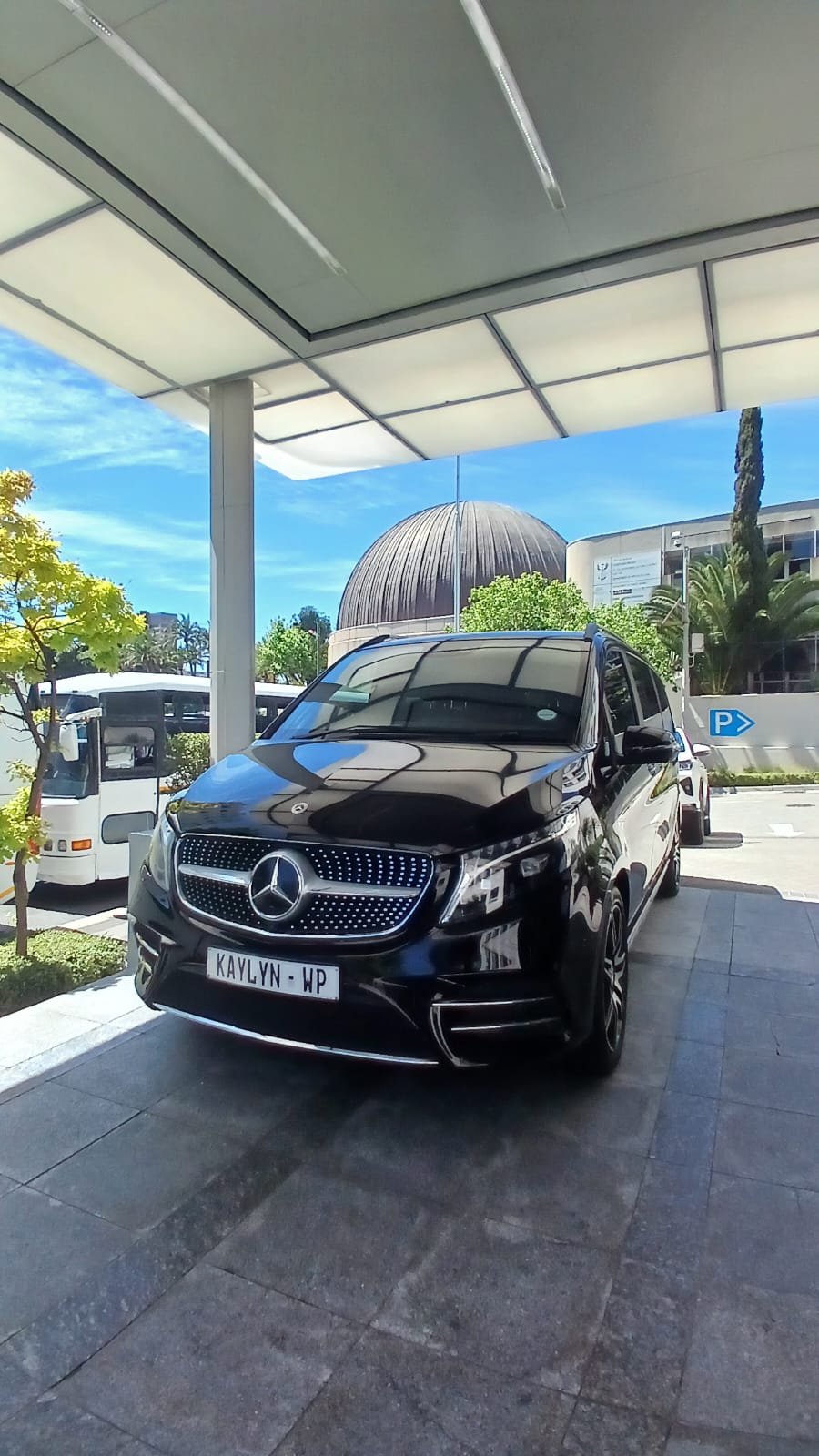 2023 Mercedes-Benz V-Class V300 multi-passenger luxury van in white