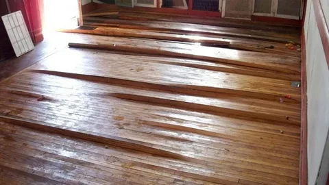 Water Damage or Stains Water Damage or Stains