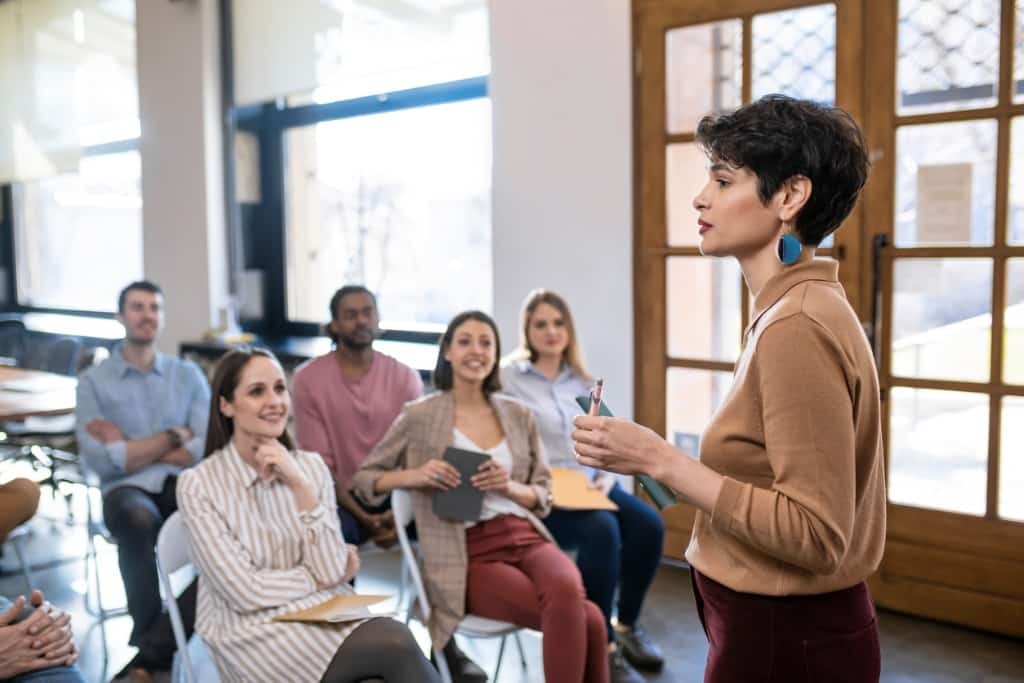 Speak Less, Sell More: Essential Communication Tips for Busy Entrepreneurs