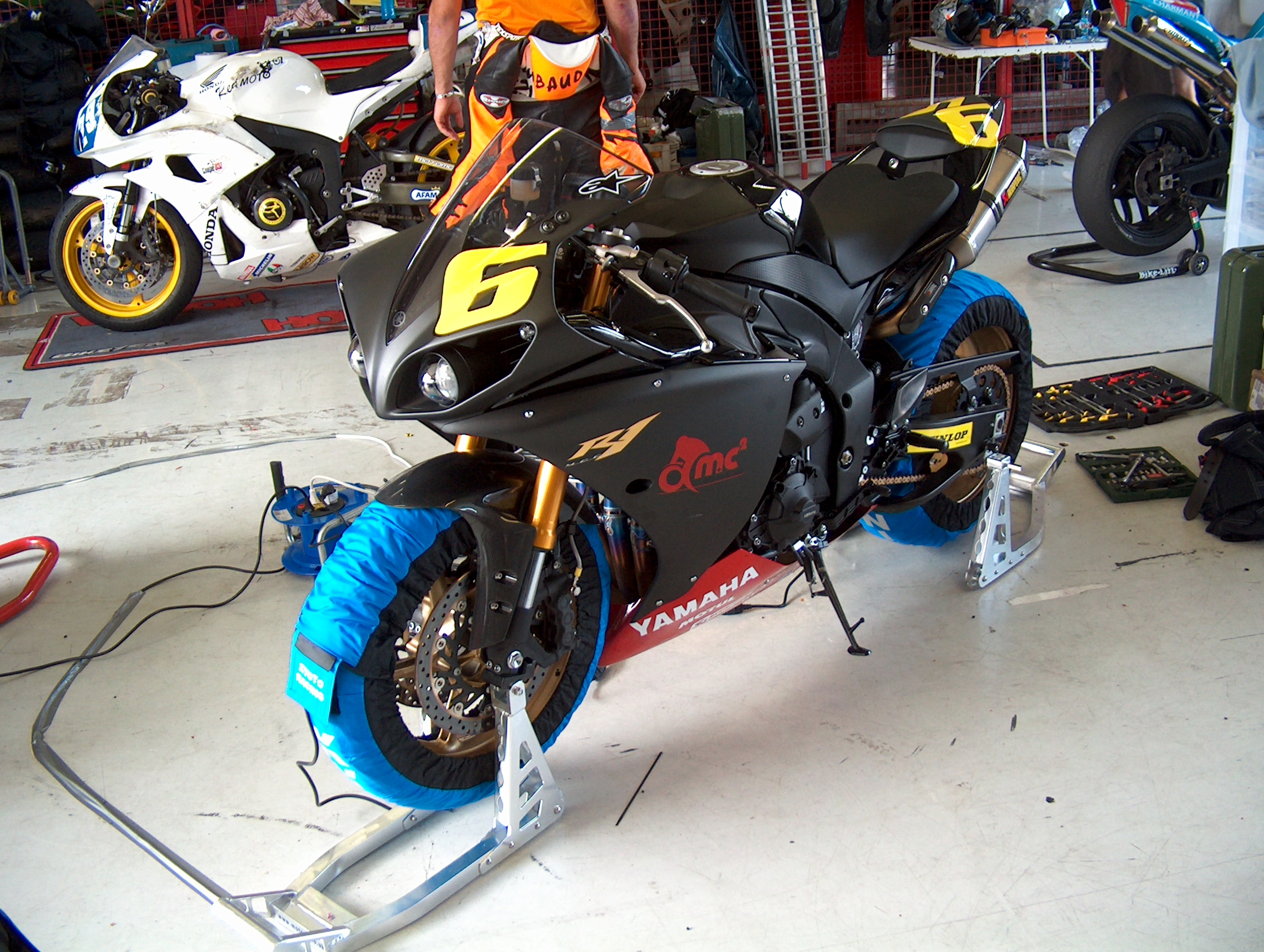 Track Day Garage