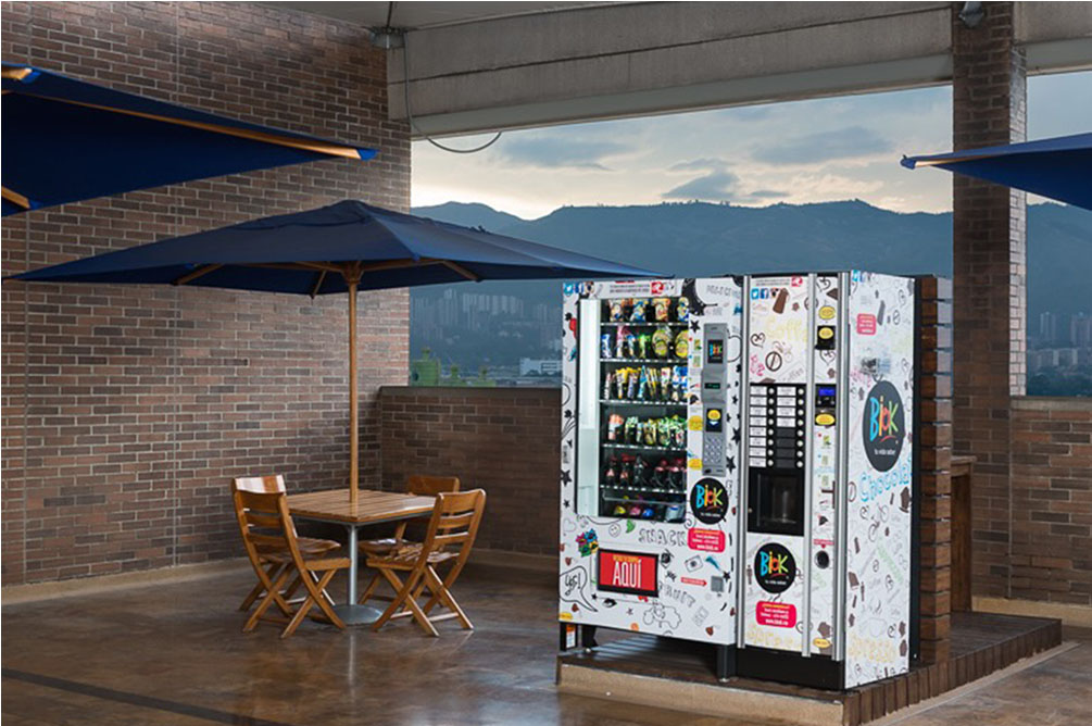 MAQUINA VENDING EN HOSPITAL MAQUINA VENDING EN HOSPITAL