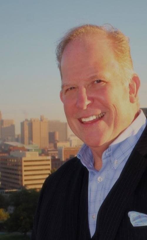 Dr. Kevin Tucker DC. Chiropractor. Blue Springs, MO