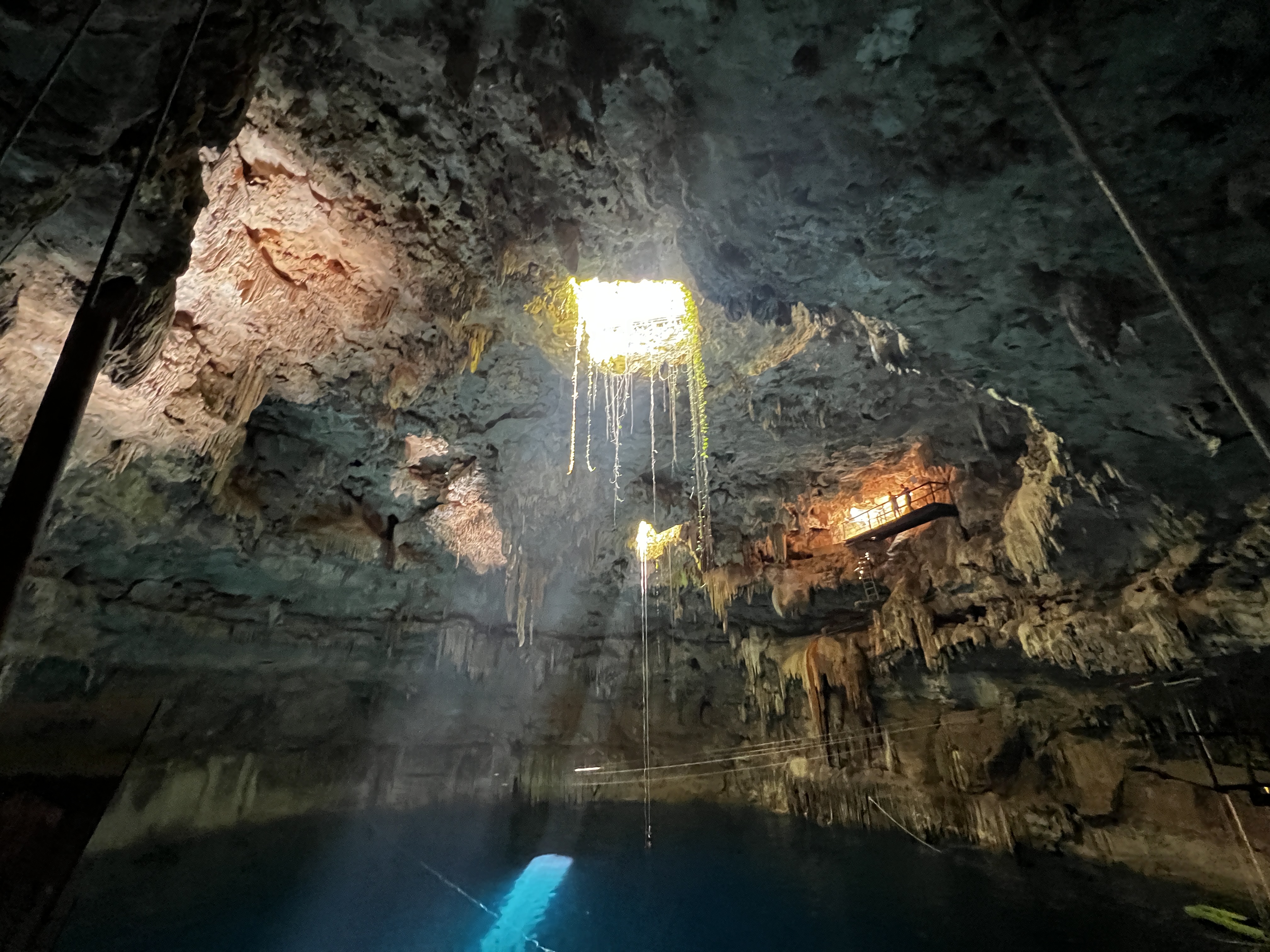 Cenote in Yukatan Cenote in Yukatan