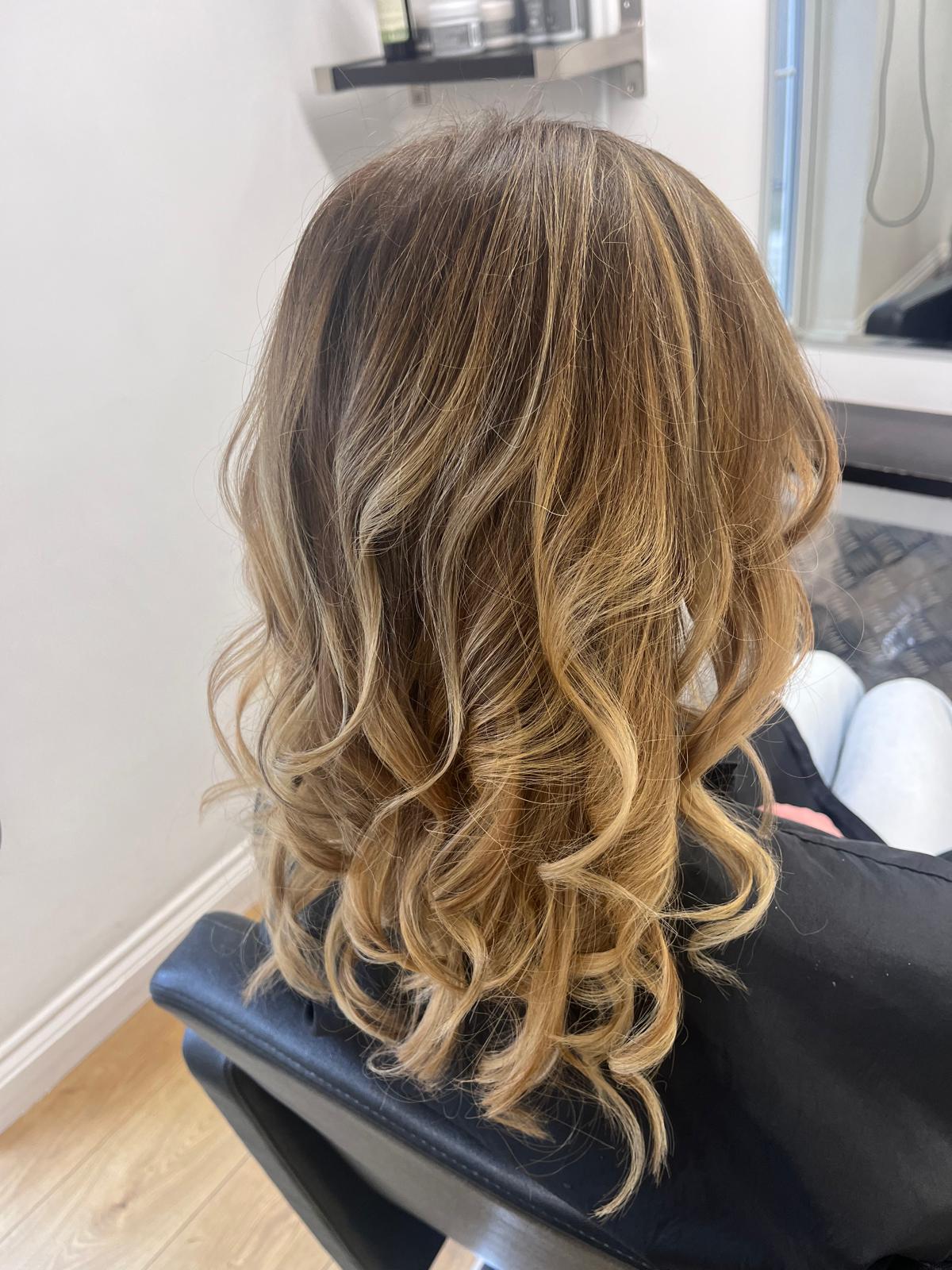 Salon Image 3
