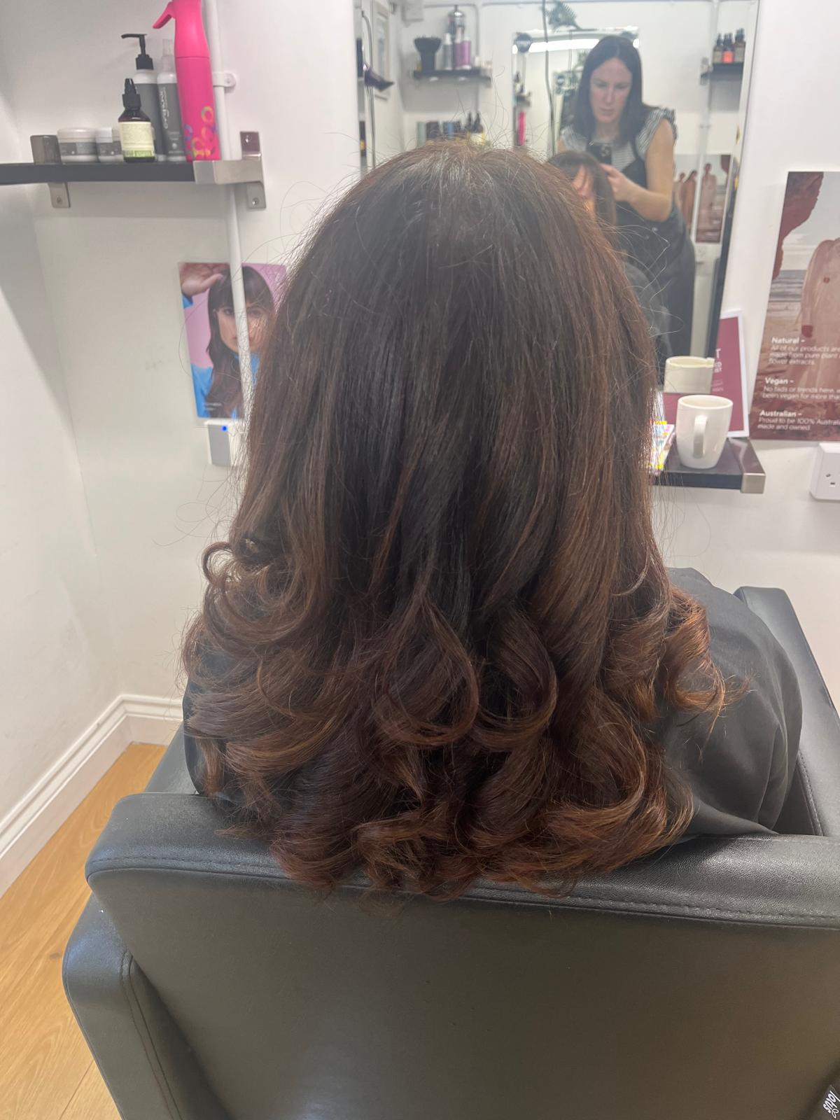 Salon Image 1