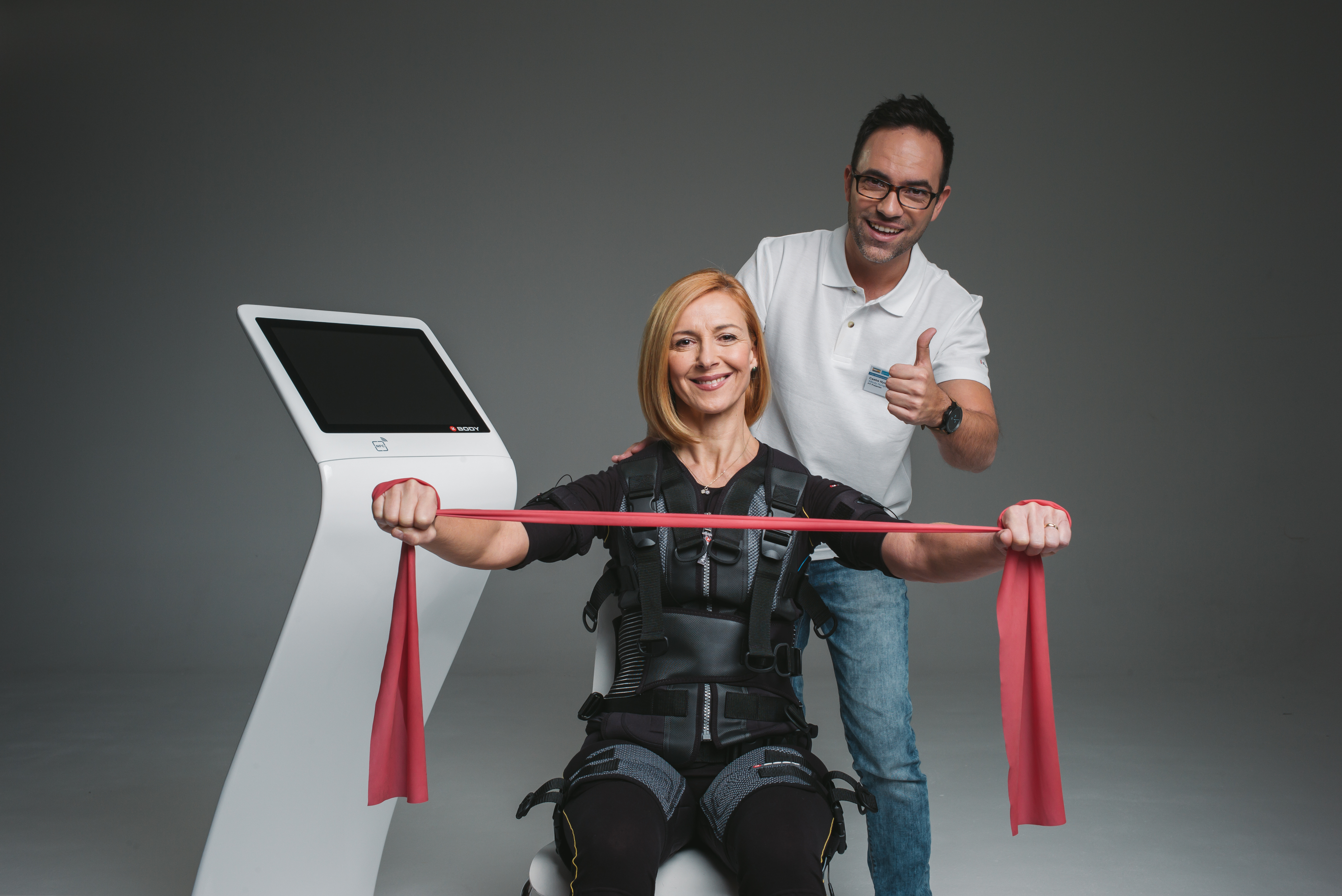 حاسبة حاسبة عائد الاستثمار EMS