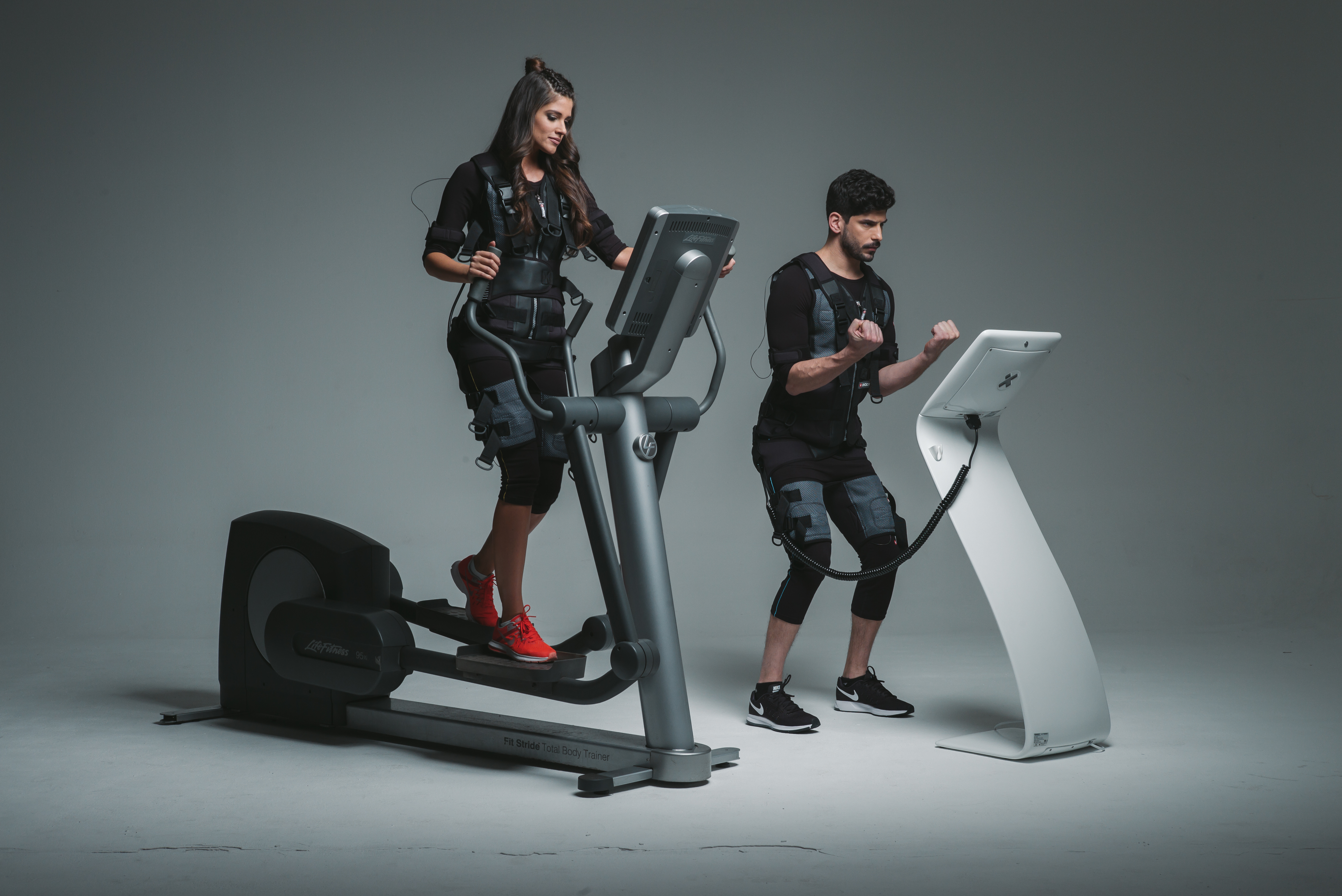 حاسبة حاسبة عائد الاستثمار EMS