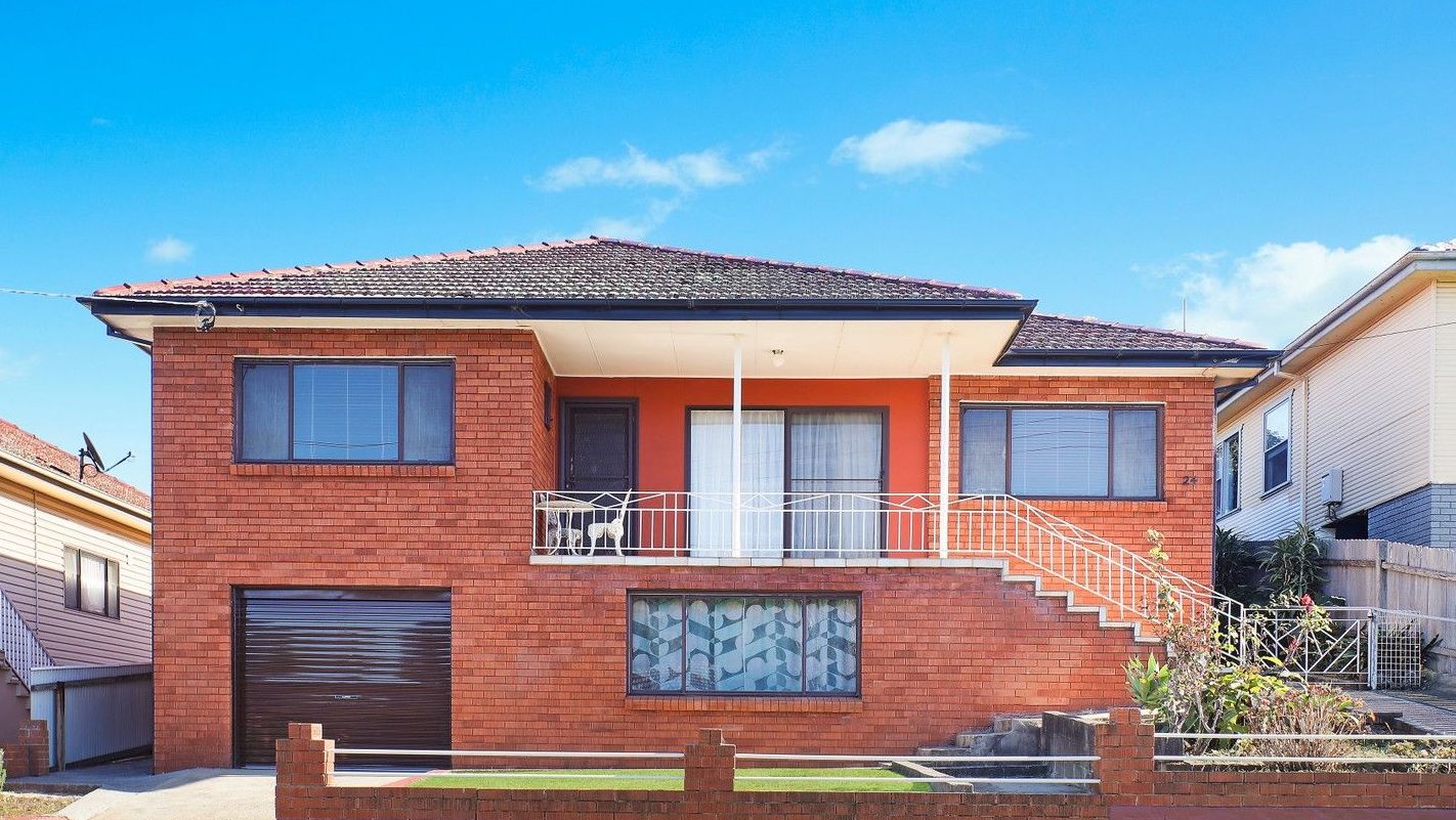 Investment property in Lake Heights bought by Heims Wollongong Property Buyers 