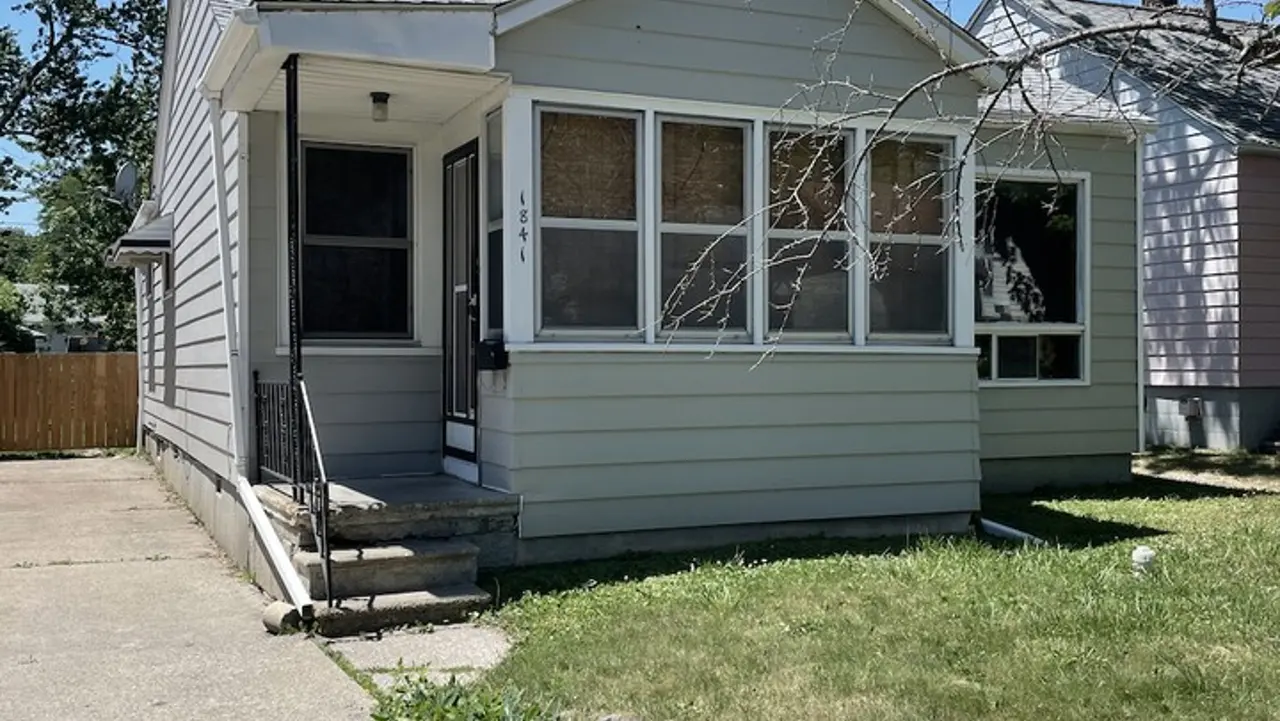 Stephanie business logo