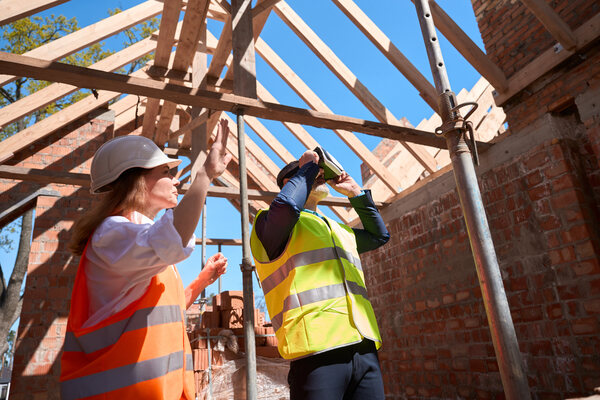 contractor consults professionals about historic house roofing contractor consults professionals about historic house roofing