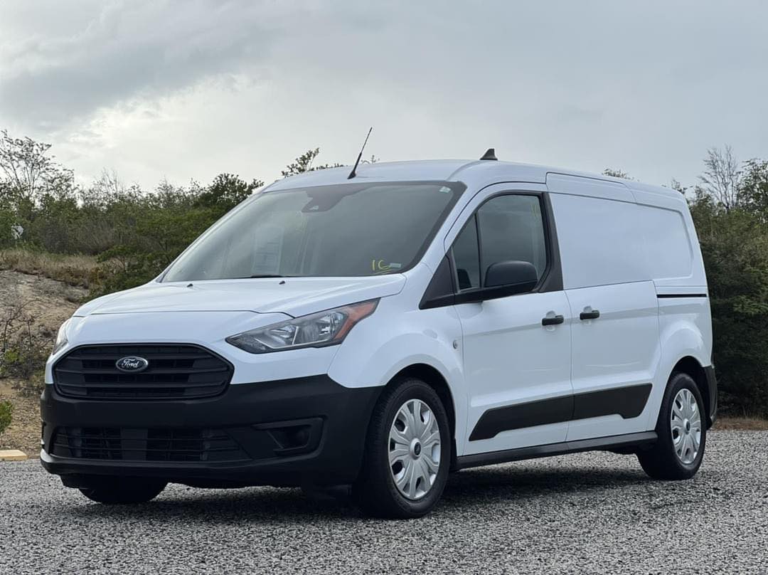 Ford Transit Connect 2022 Usada Como Nueva en Master Motors