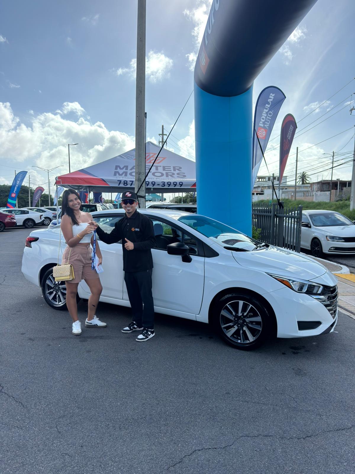 Cliente Satisfecha Valeria Reyes