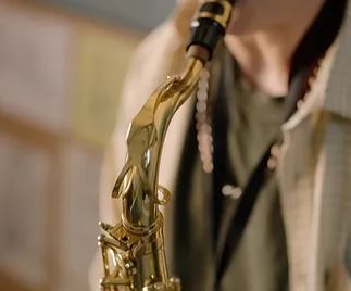 listen to other saxophone players listen to other saxophone players
