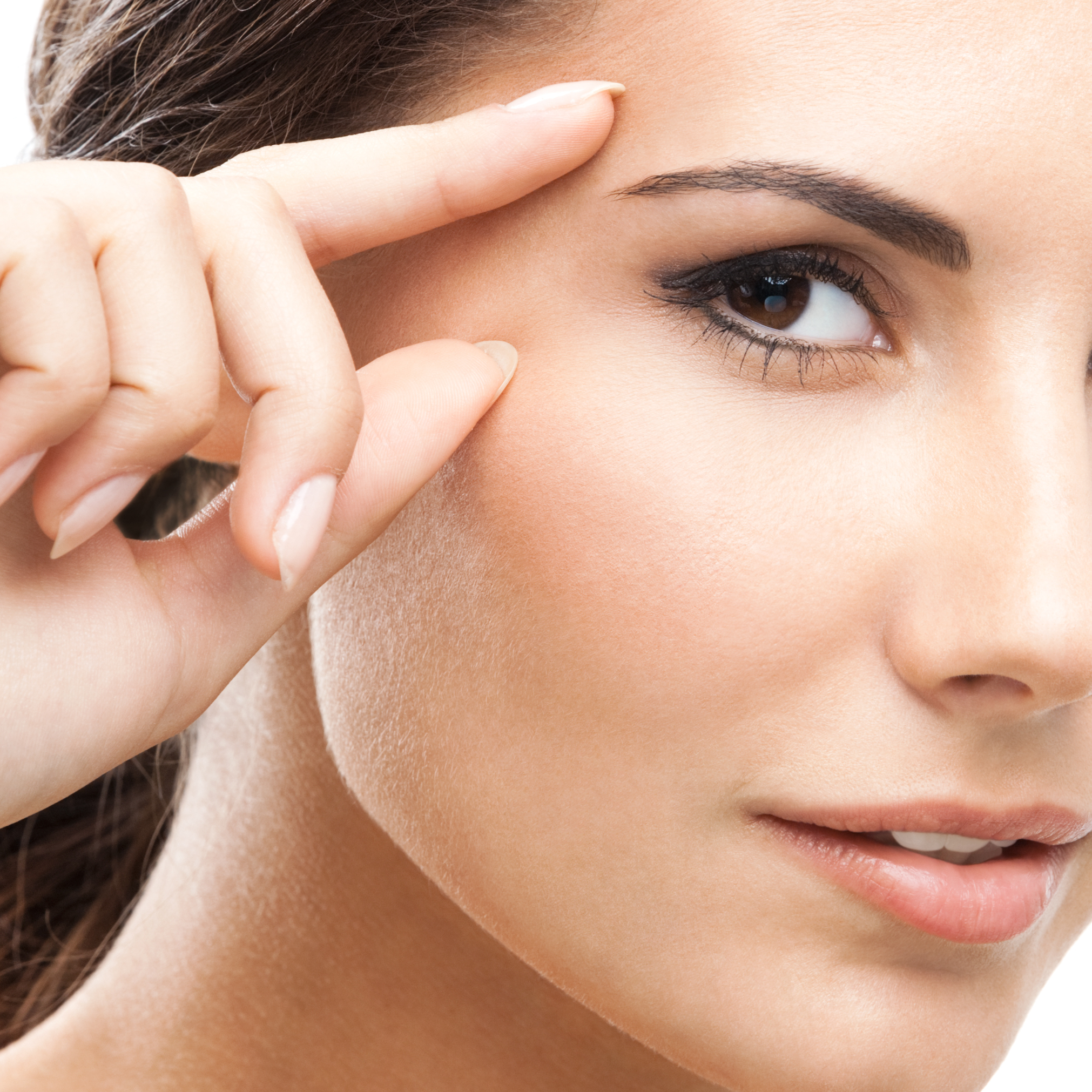 Demystifying Swollen Puffy Eyes: Insights from Mr Ghabra