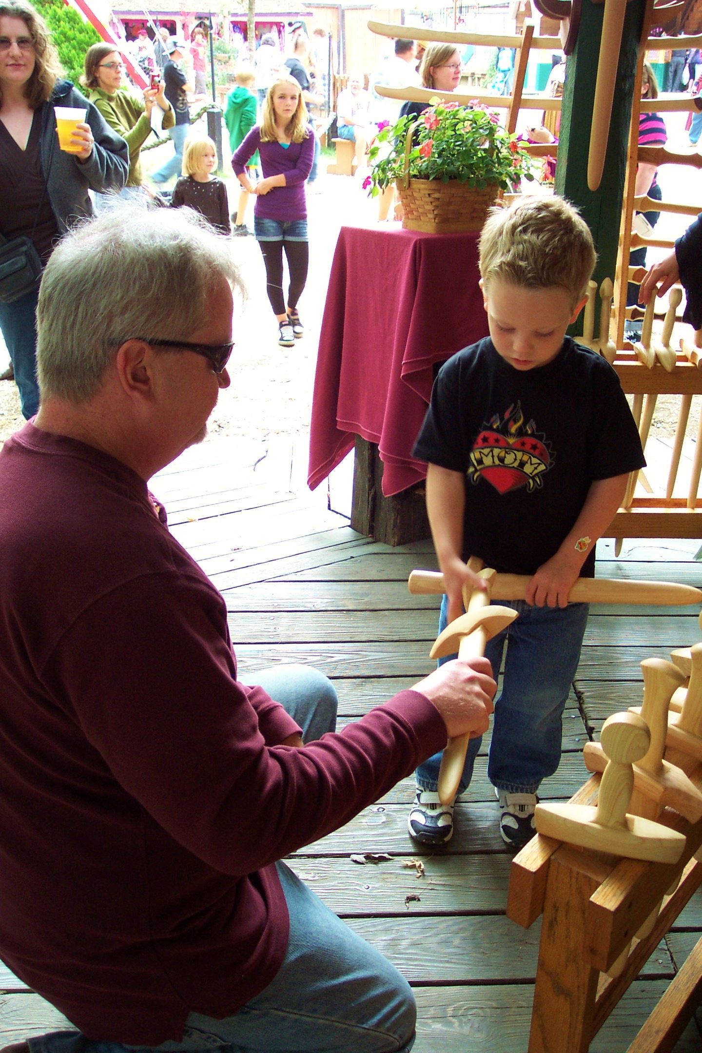 Unky John buying Eamon a sword on Shalavee.com