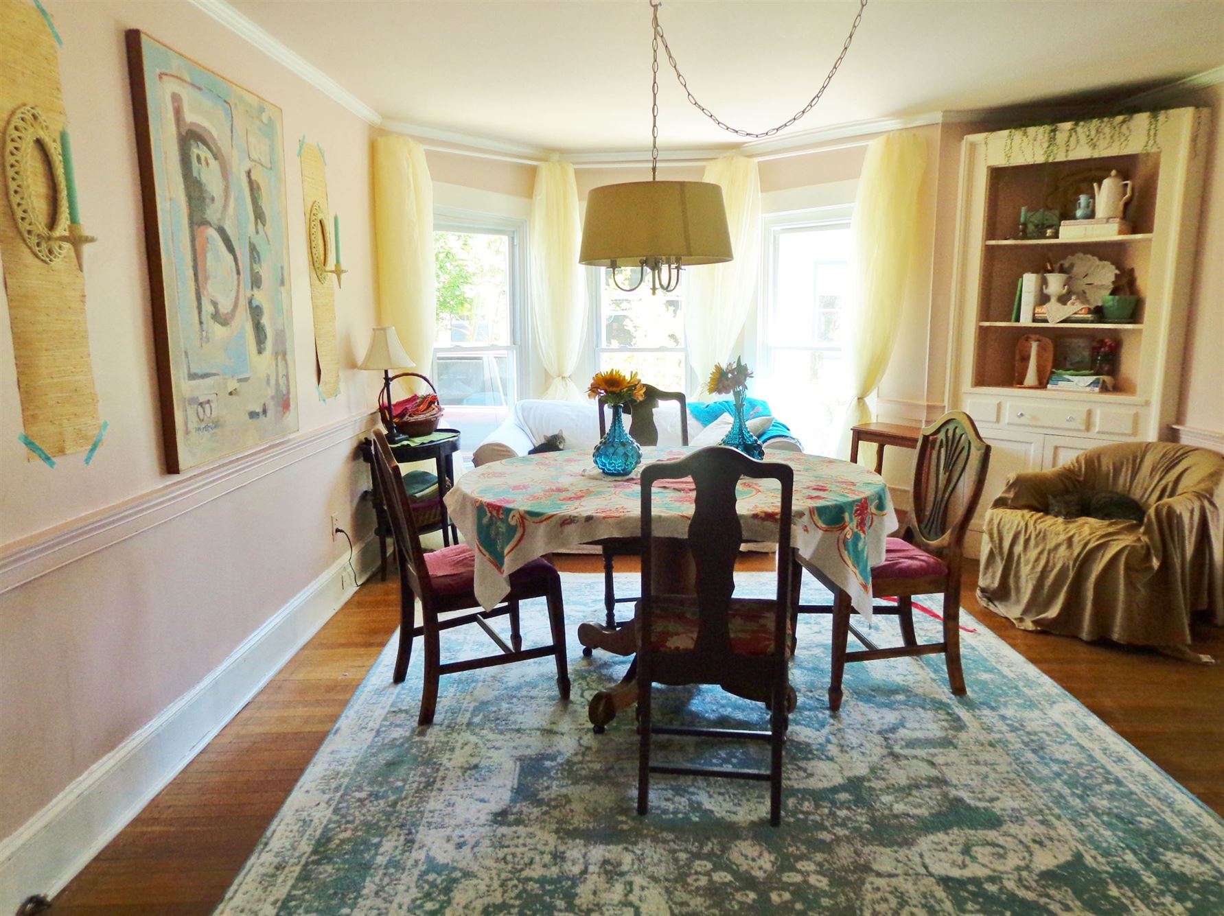 My remodeled pink dining room on Shalavee.com