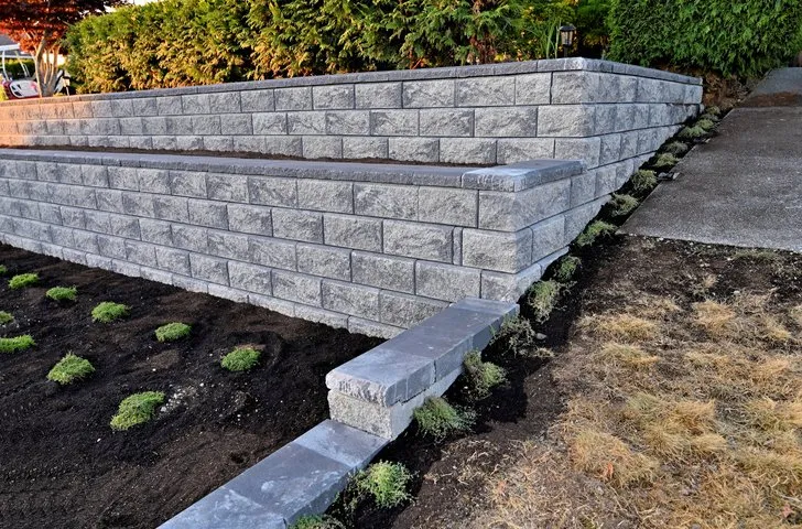 louisville retaining wall