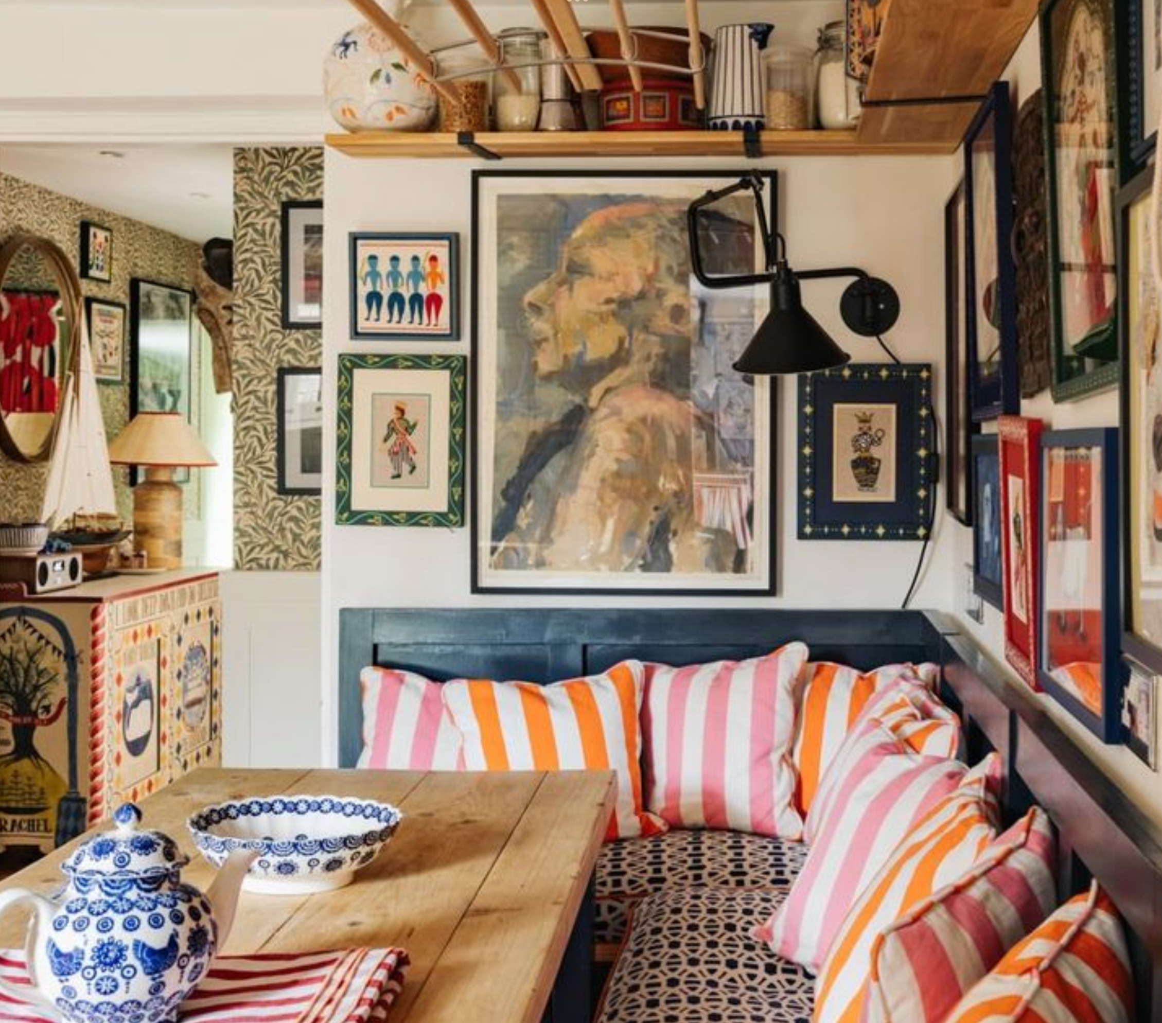 Vertical space, wall storage, using every space,