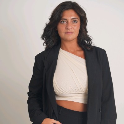 Sono una Digital marketing specializzata in strategia social e proposta unica di valore. Aiuto le aziende ad emergere sul mercato e far conoscere il proprio brand
