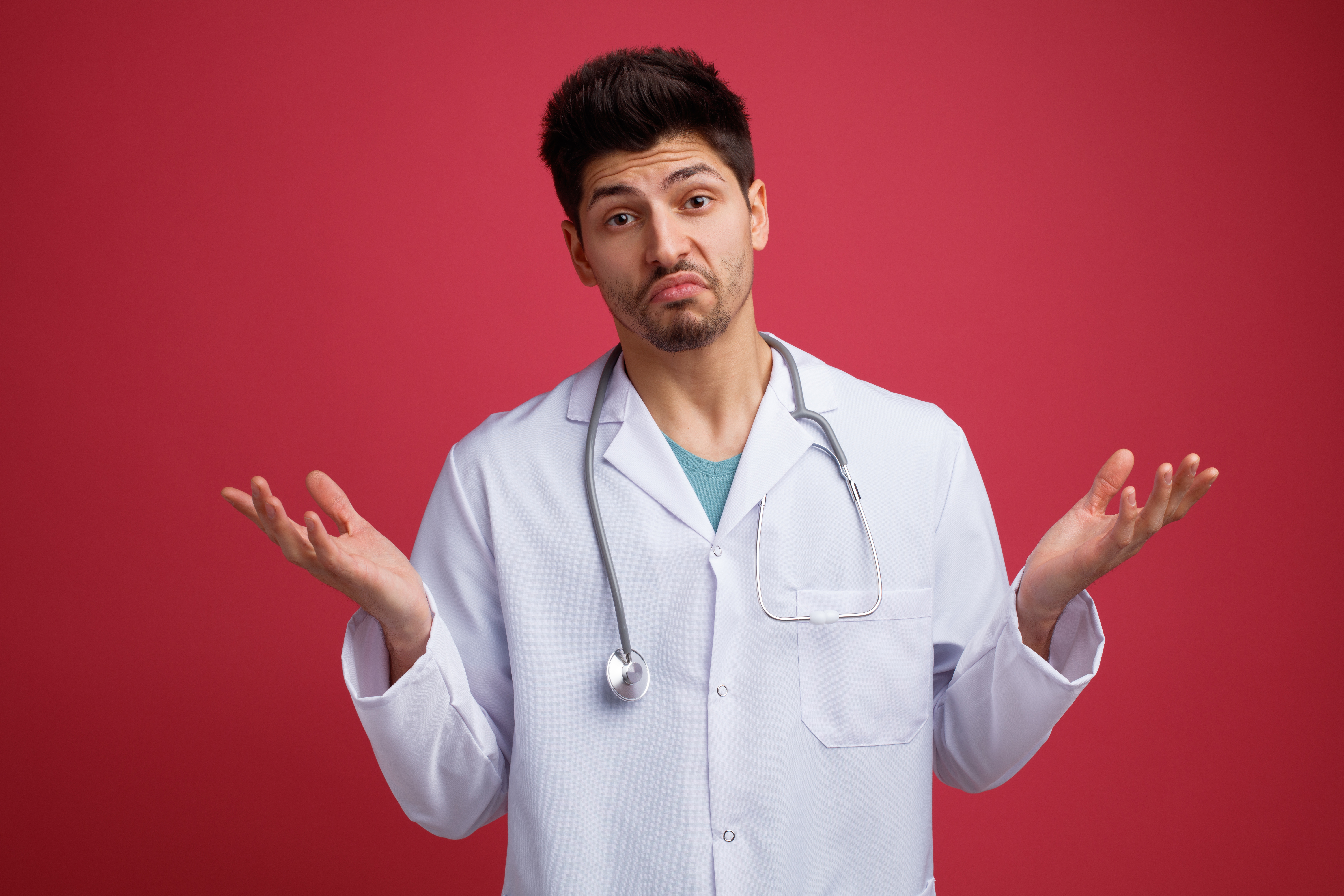 médico confuso médico confuso