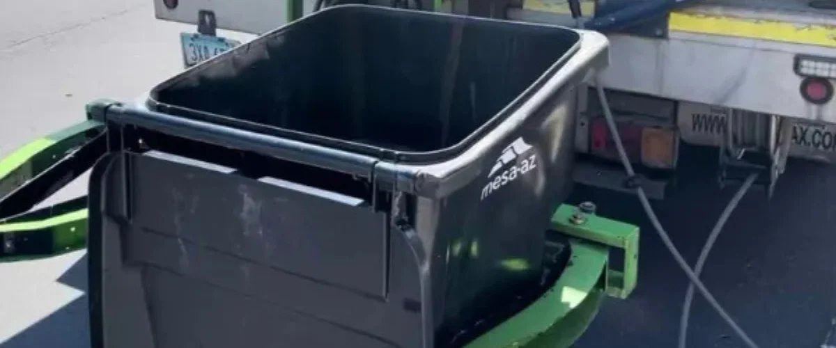 Before and after comparison of dirty and professionally cleaned trash can Before and after comparison of dirty and professionally cleaned trash can