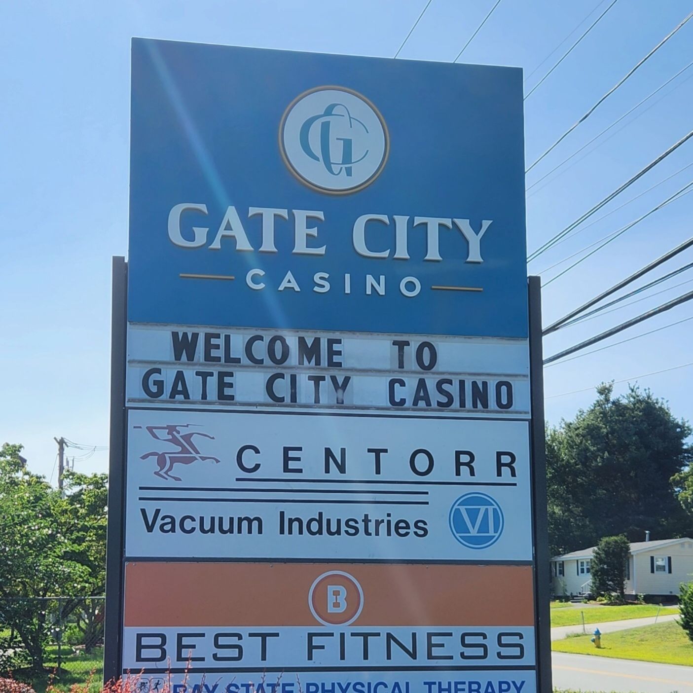3. Interactive Signage: Engage First, Then Sell 3. Interactive Signage: Engage First, Then Sell