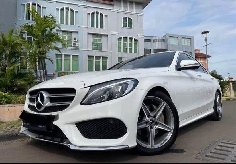 Mercedes-Benz C180 AMG Line