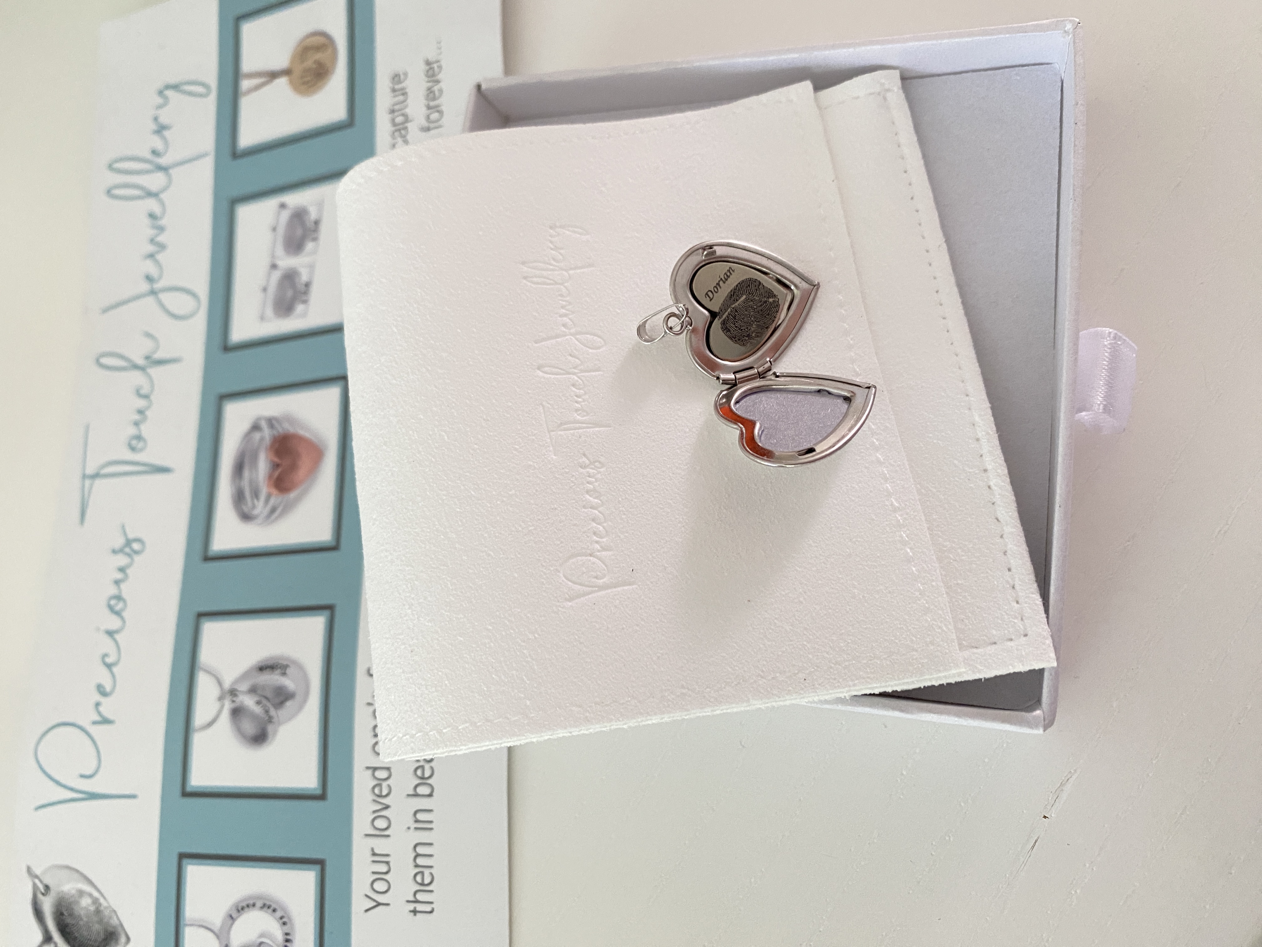 Keepsake locket necklace