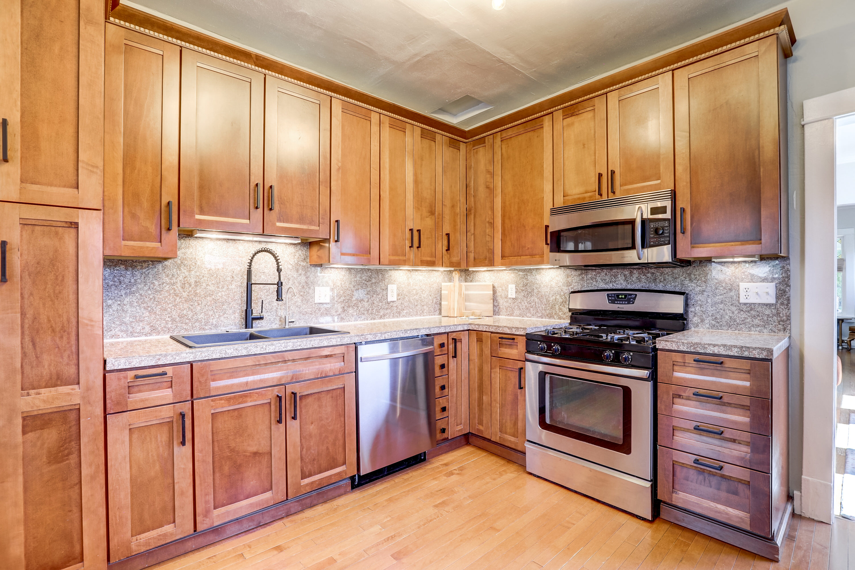 kitchen-3909-wyandot-st-denver