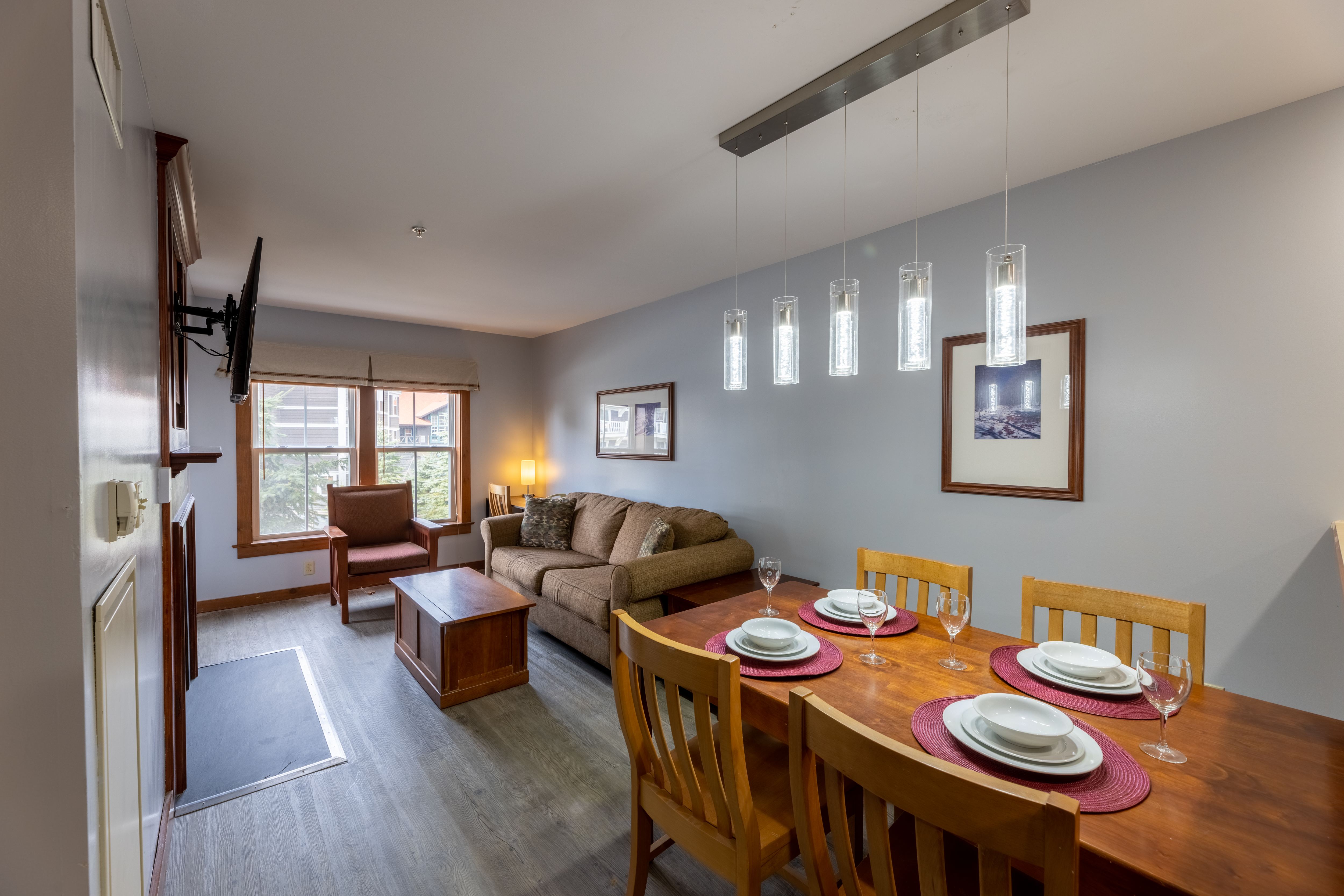 AS241 1BR balcony pool view Snowshoe Village