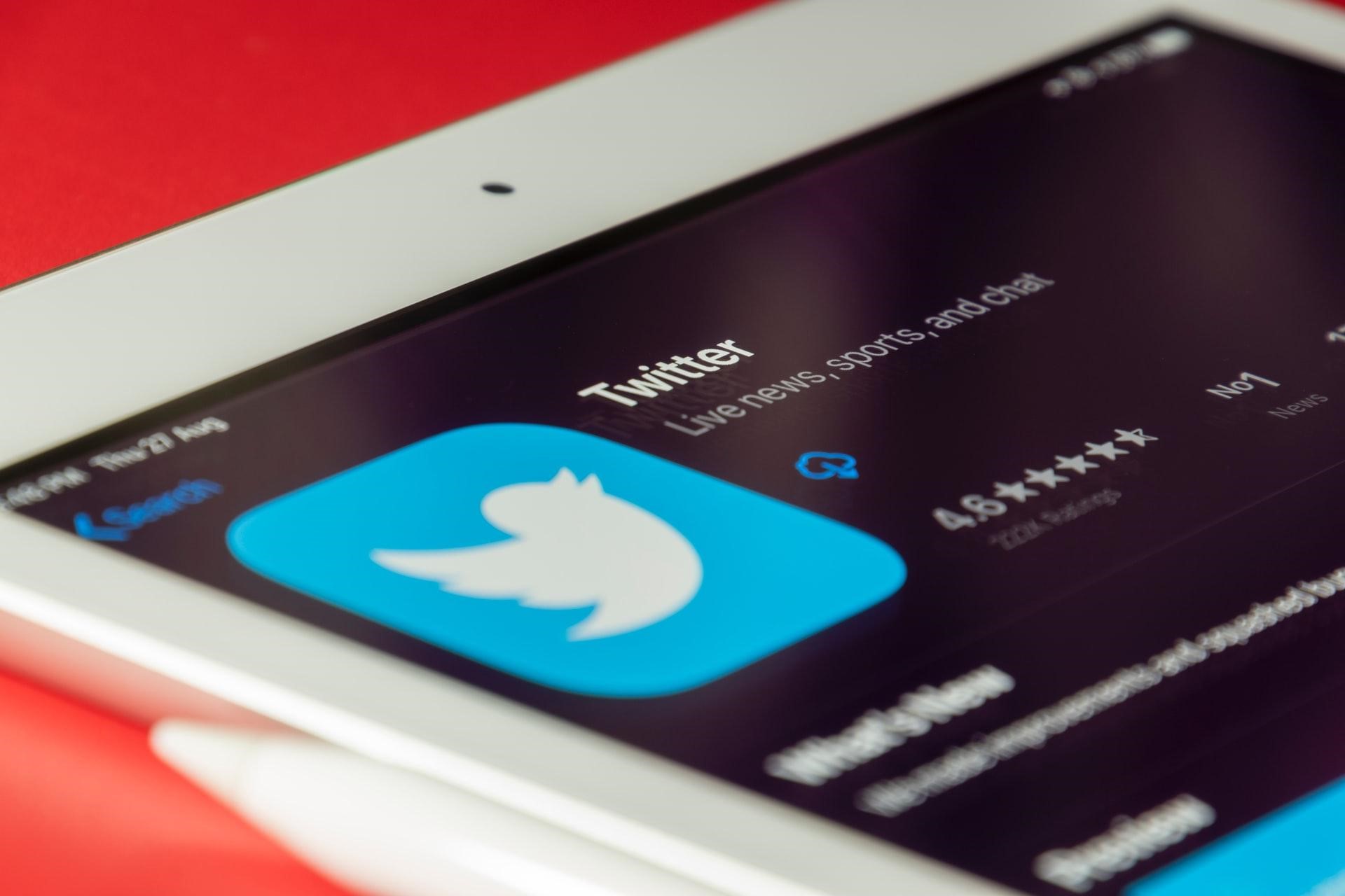 Picture of Twitter on iPhone