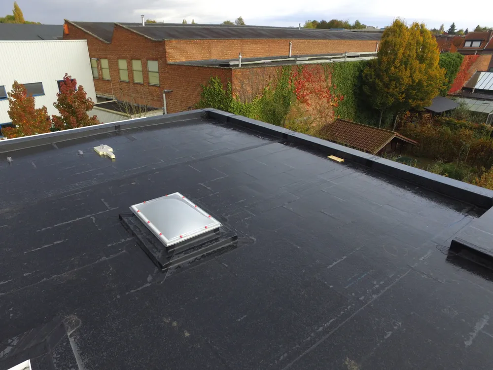 an expertly installed flat roofing