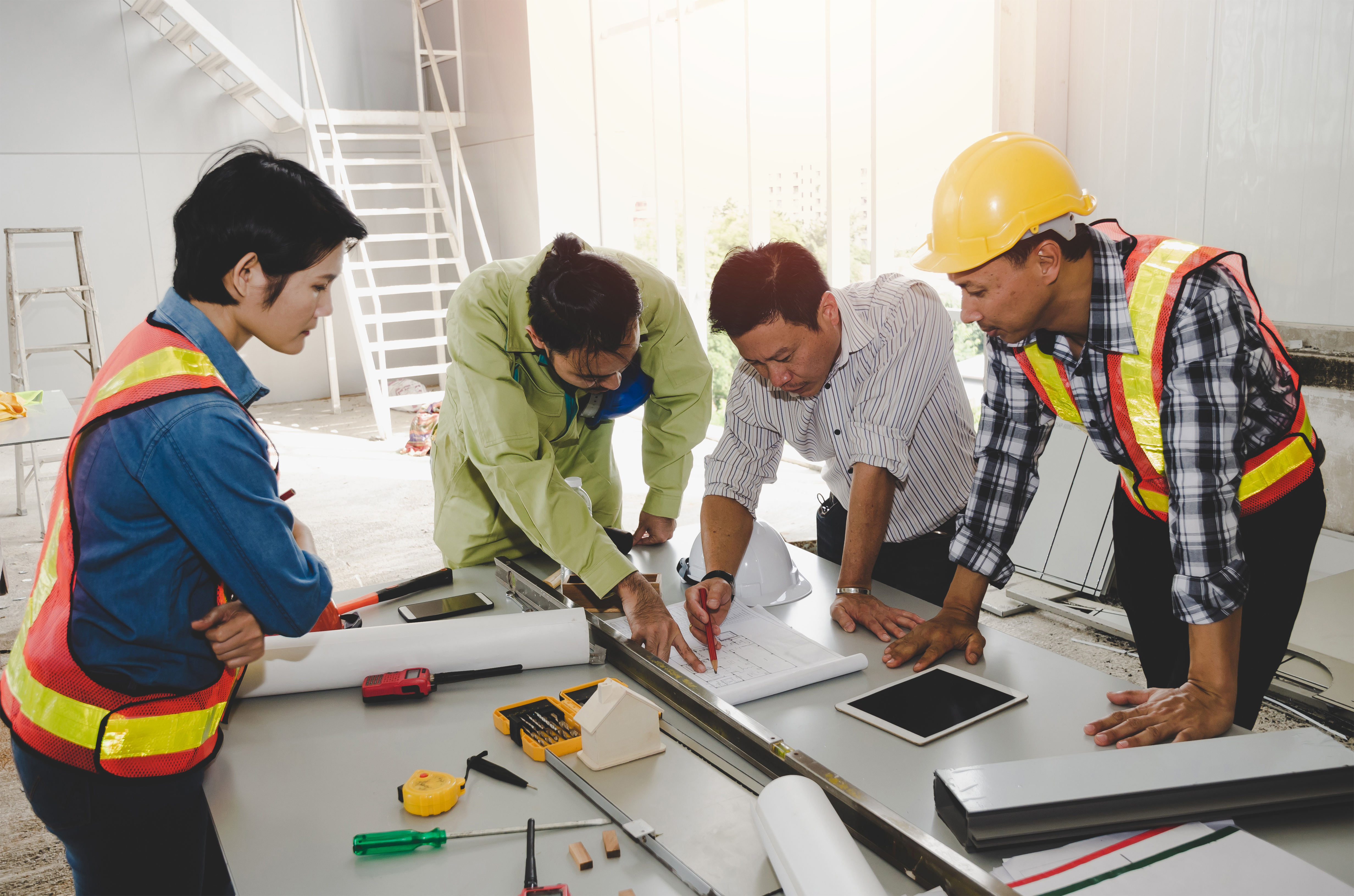 How to Collaborate with Other Builders for Home Building