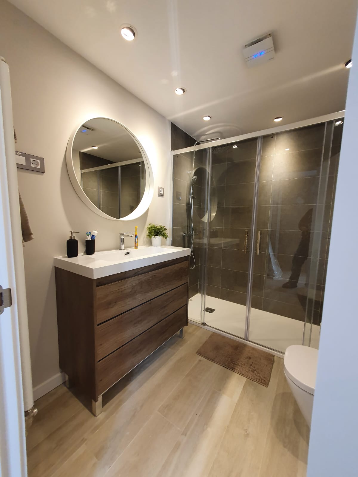 Resultado final del baño tras la reforma