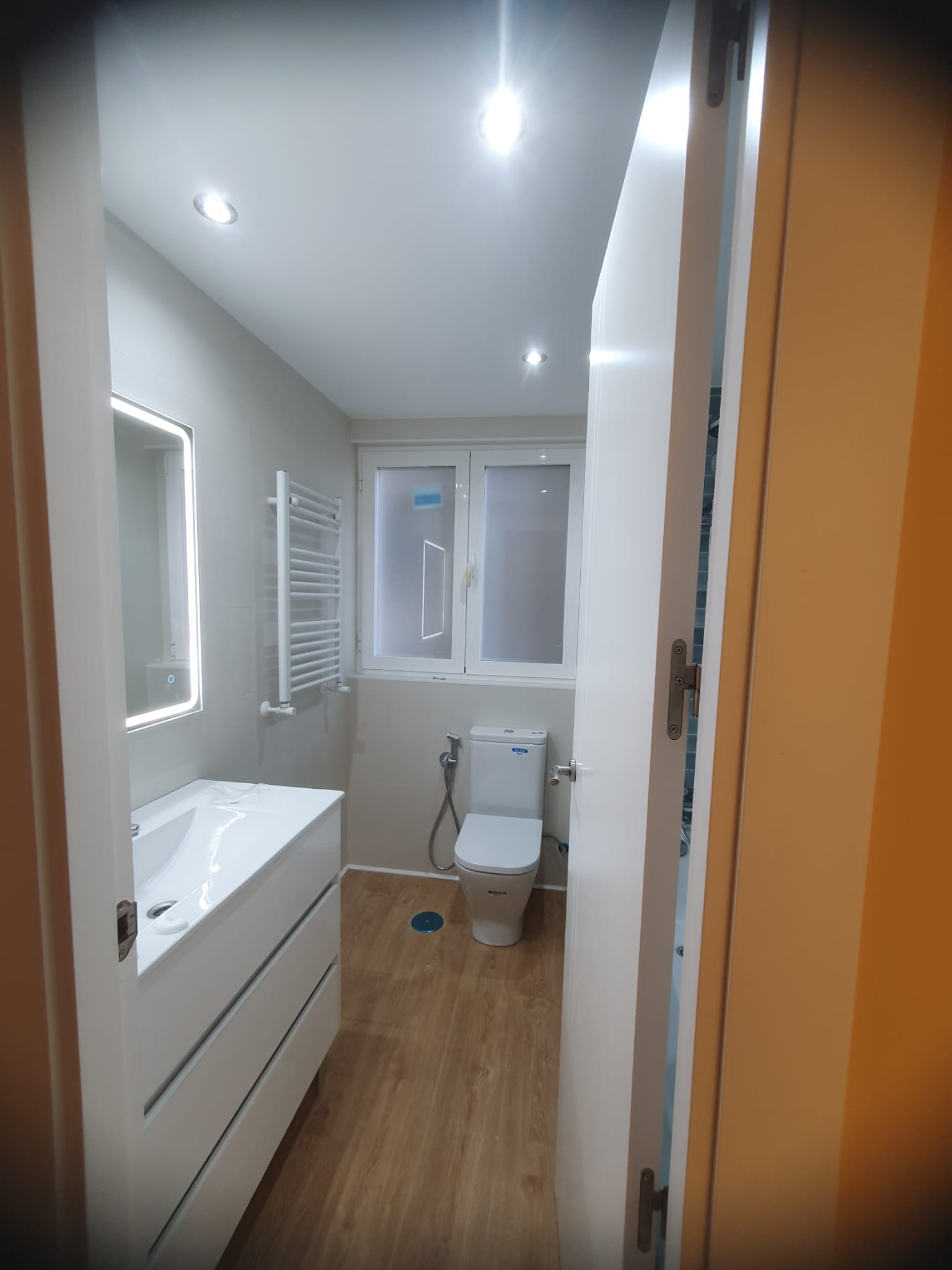 Resultado final del baño tras la reforma