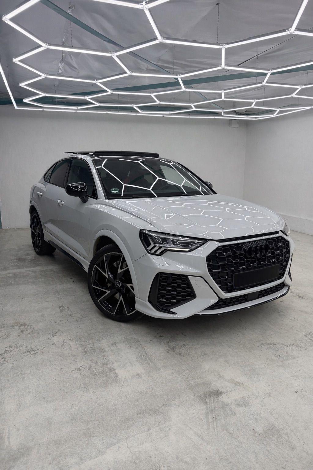 Audi RSQ3 Panda