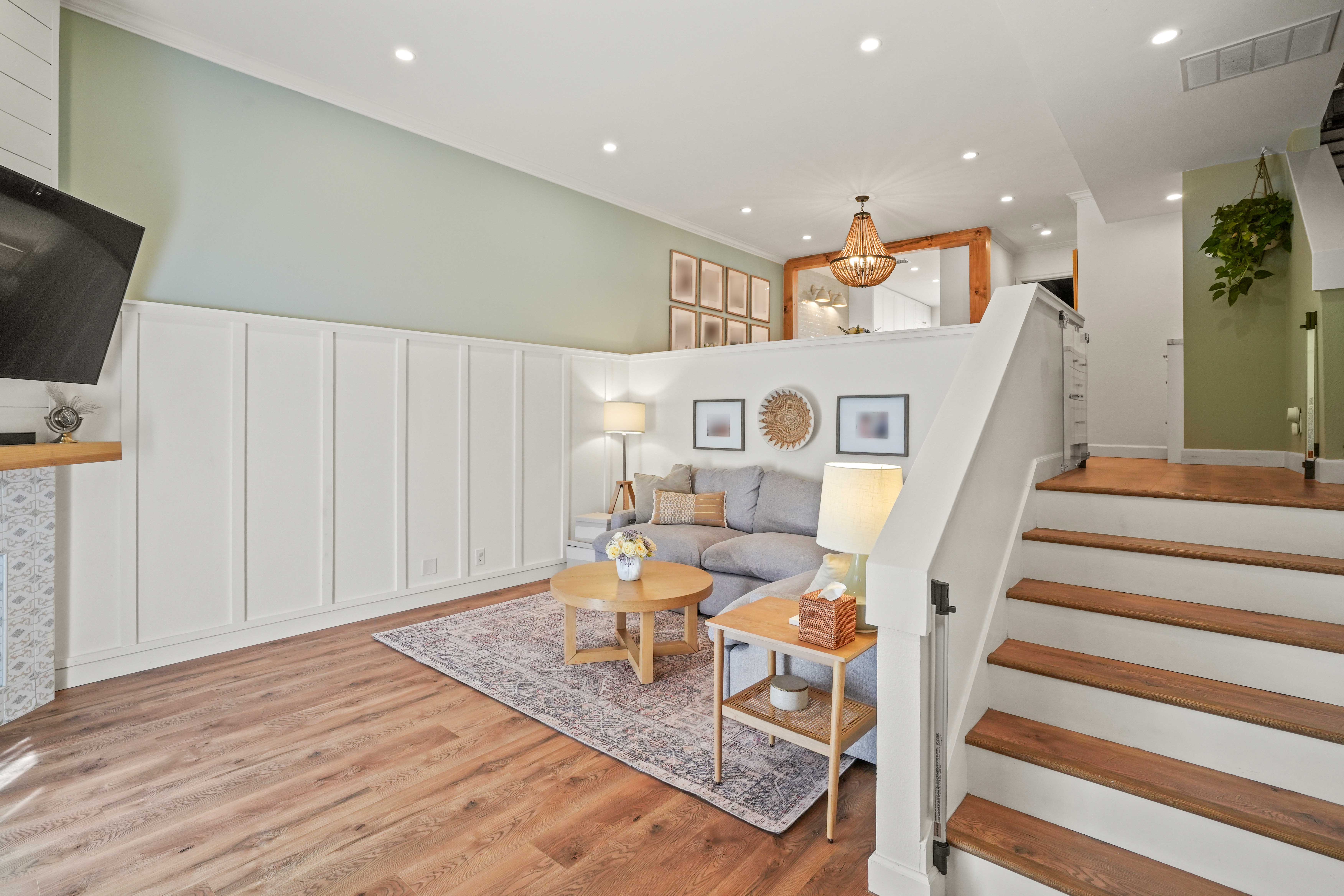 Sherman Oaks Luxury Townhome Just Hit the Market!