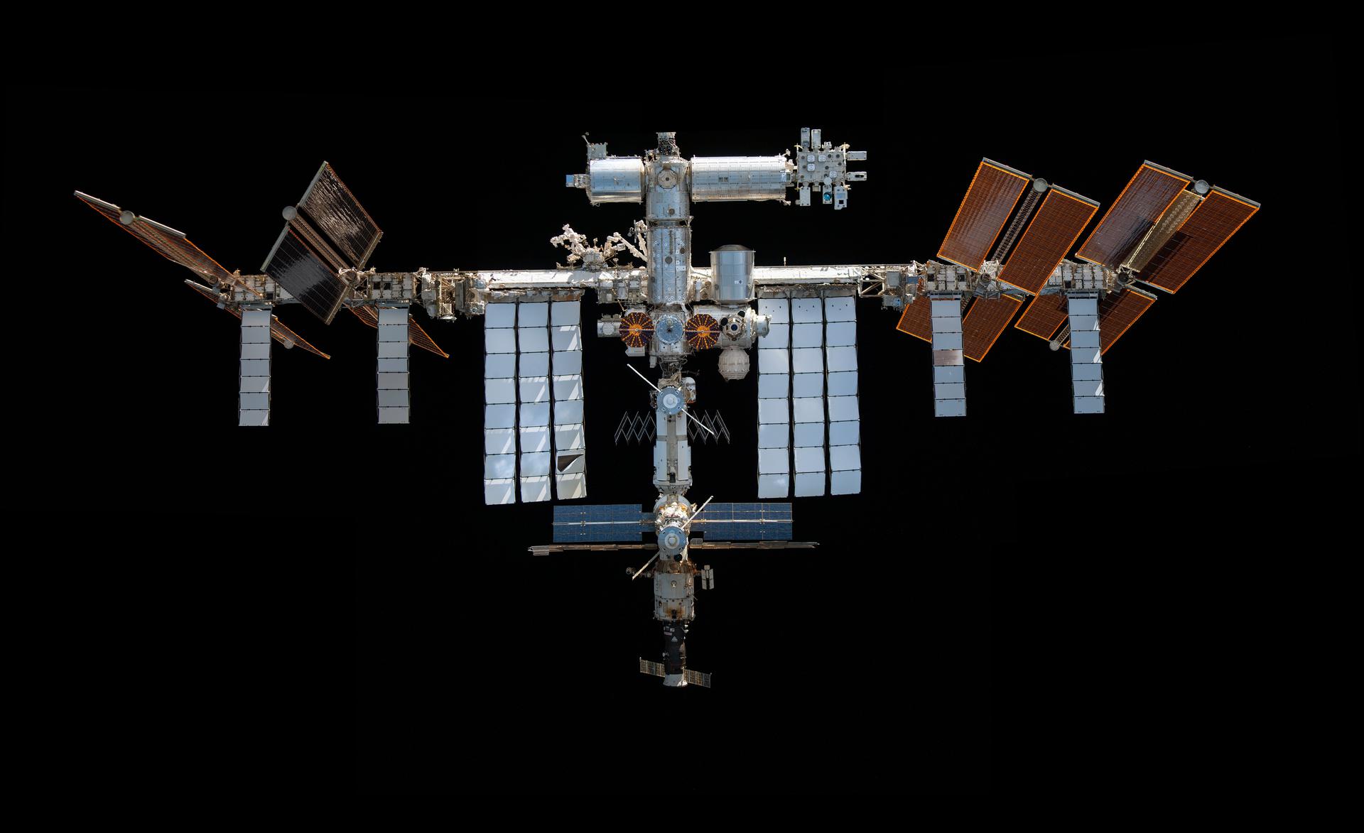 Architecture – Earth to Space