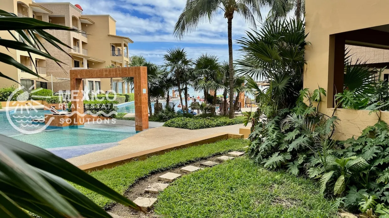 El Faro Beachfront