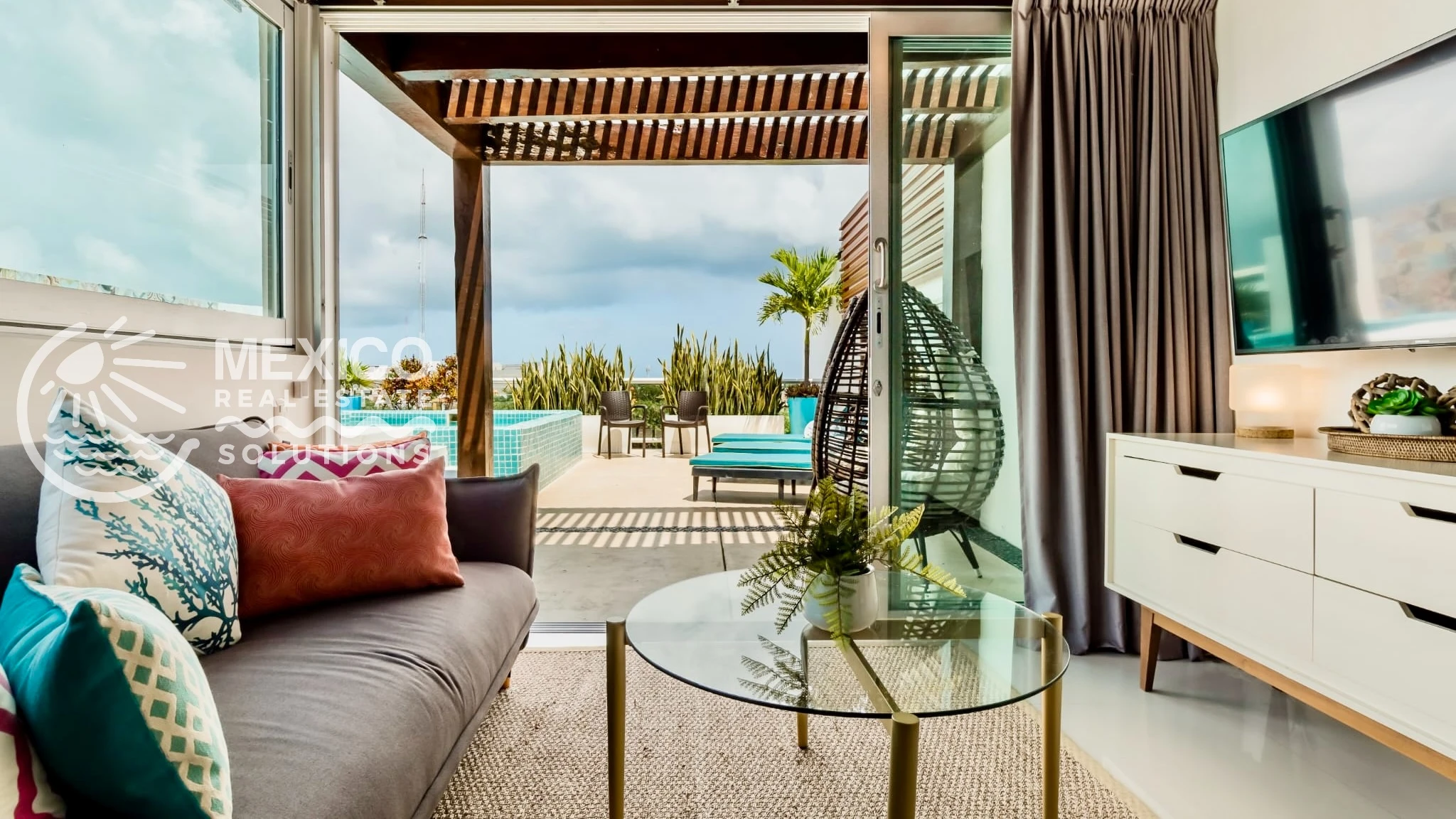 Oasis 12 Penthouse Exterior