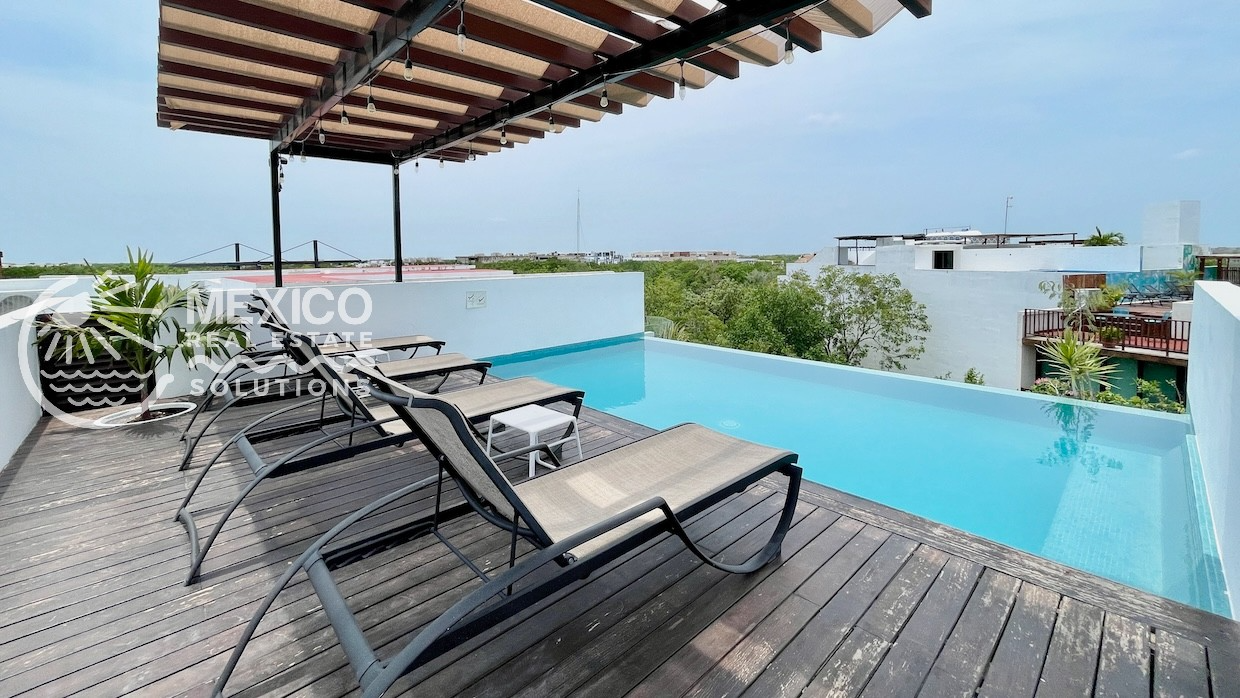Rooftop Pool