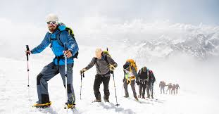 Leading though snow Leading though snow