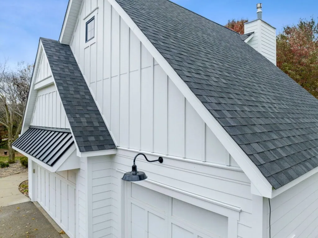 Roof ridge & vent detail