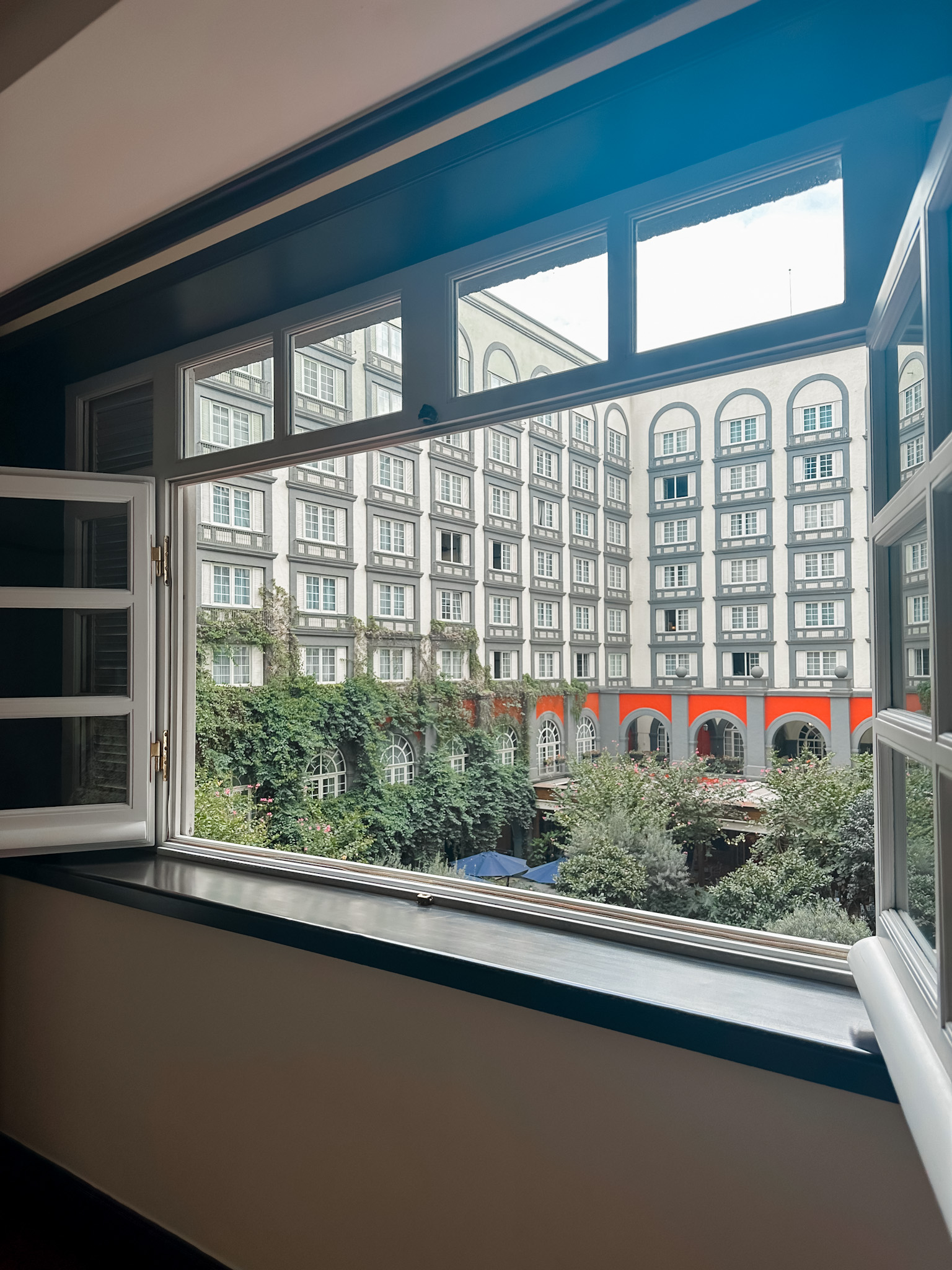 rooms at four seasons hotel in mexico city, mexico