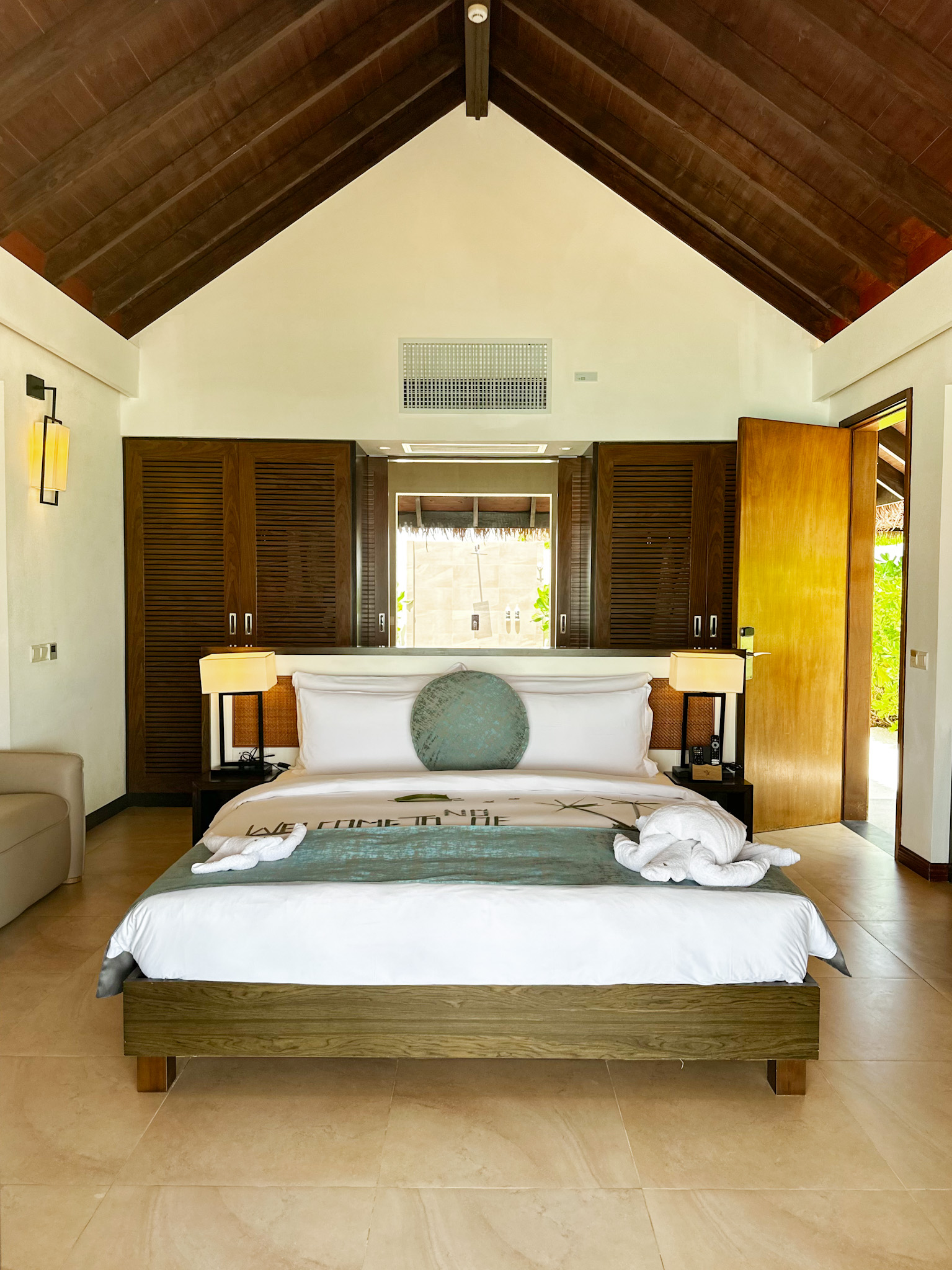 beach villas in the Maldives for an affordable price: Nooe Maldives  