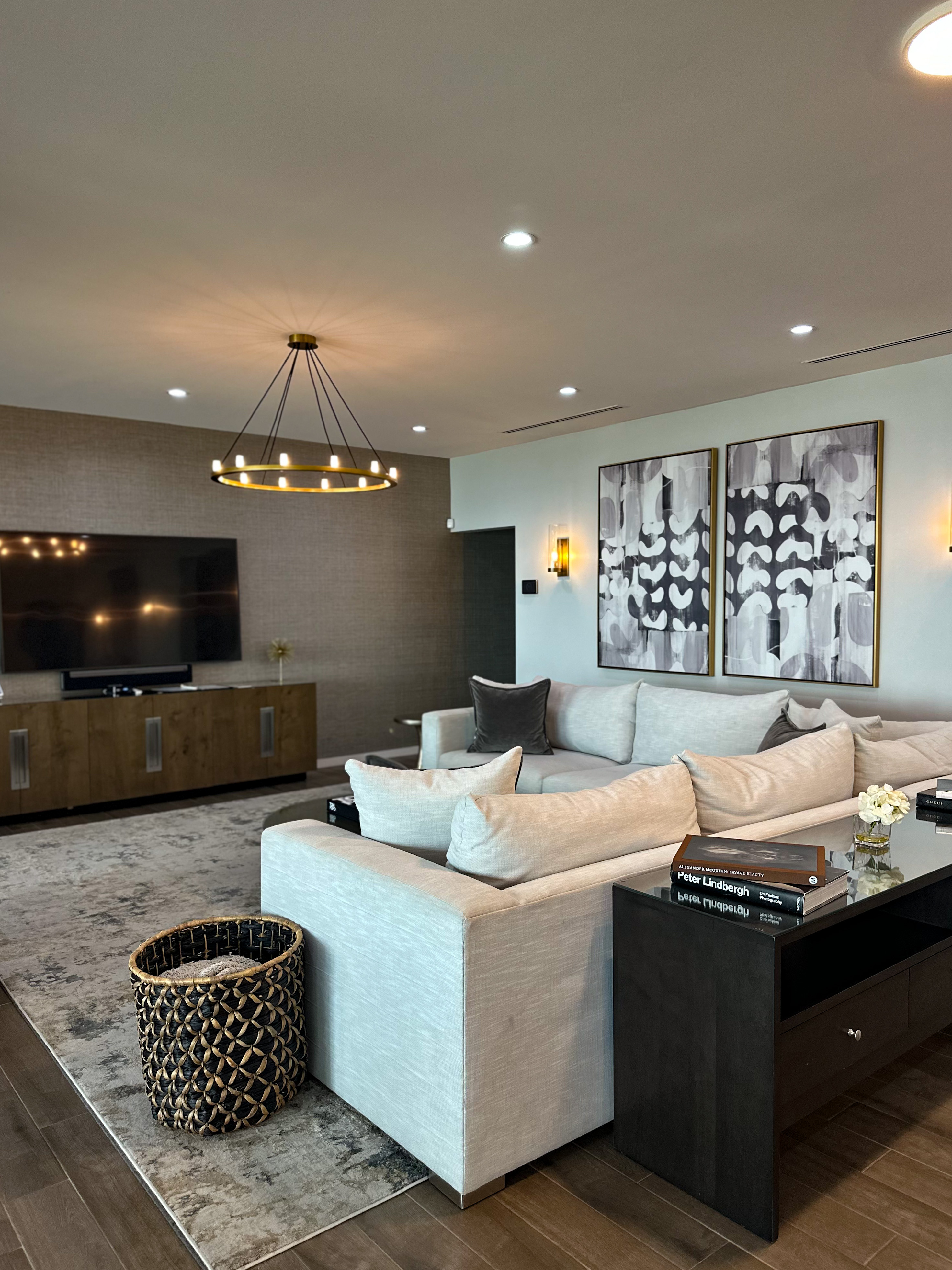 luxury villa in the Cayman islands for a large group