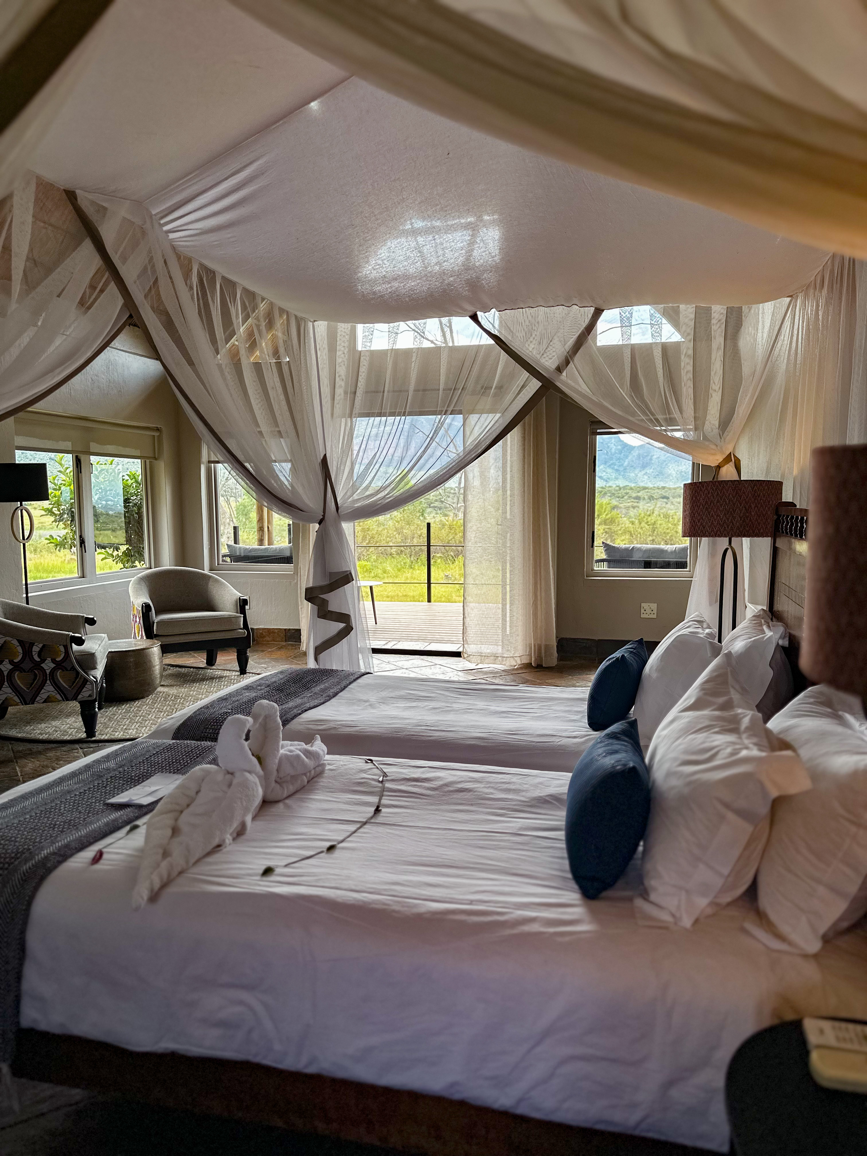 luxury hotels in entebeni national park